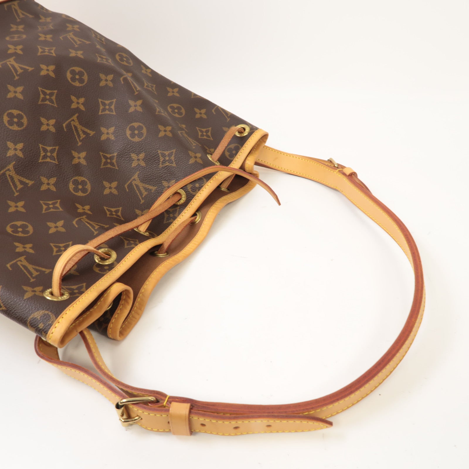 LOUIS VUITTON Monogram Noe Bucket Bag金扣肩背袋啡色