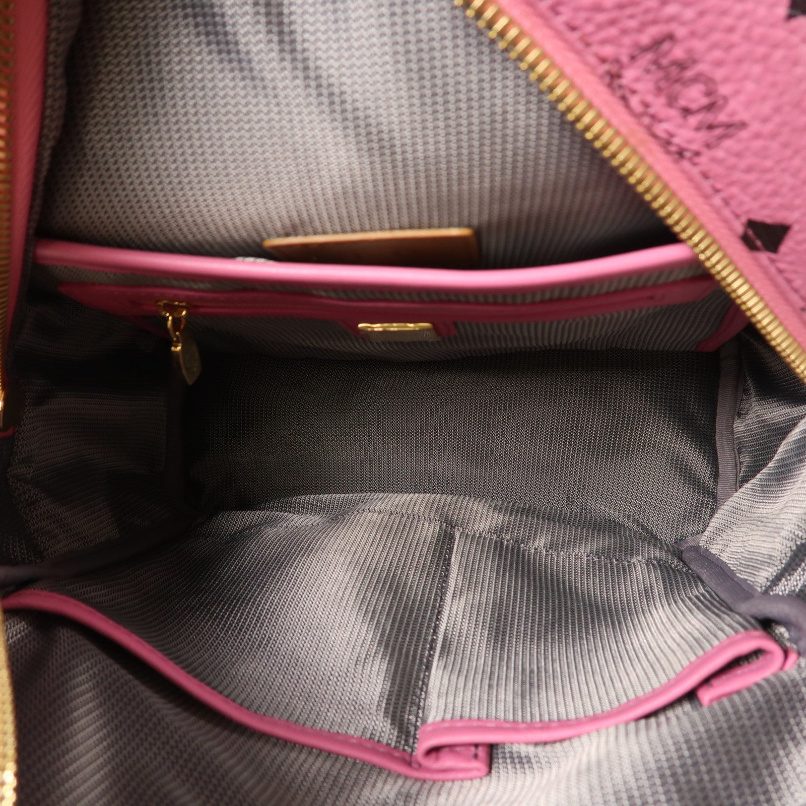 MCM 皮革Rucksack金扣背包