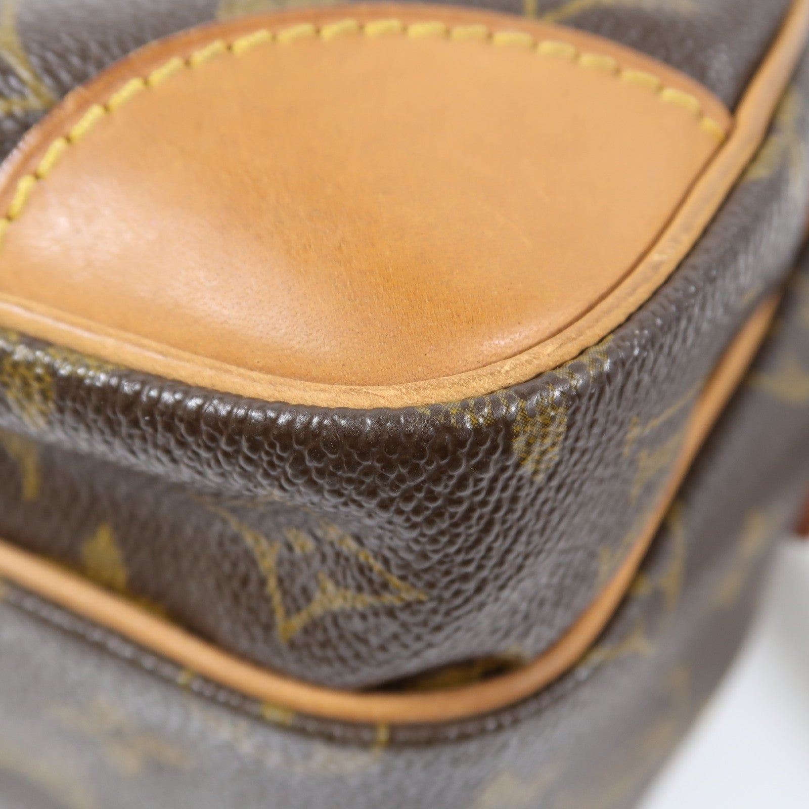 LOUIS VUITTON Monogram Nil金扣肩背袋啡色