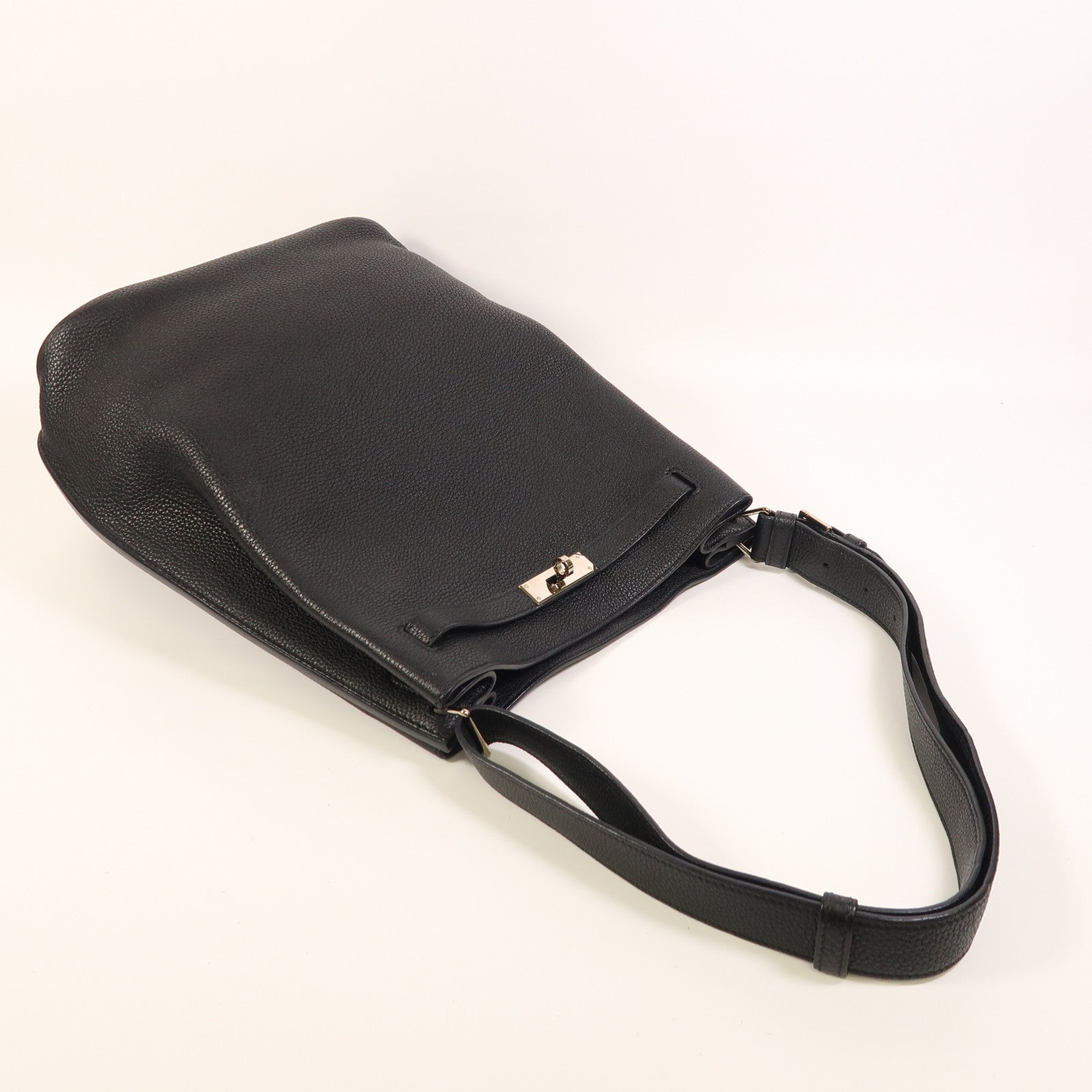 HERMES Togo皮革So Kelly 26銀扣肩背袋