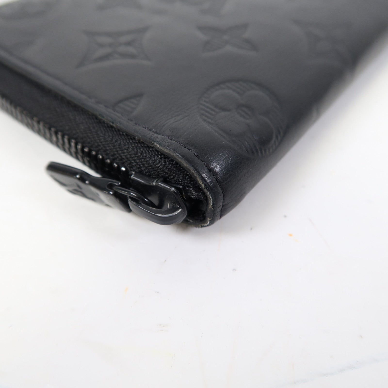 LOUIS VUITTON Monogram Shadow Zippy Wallet長錢包黑色