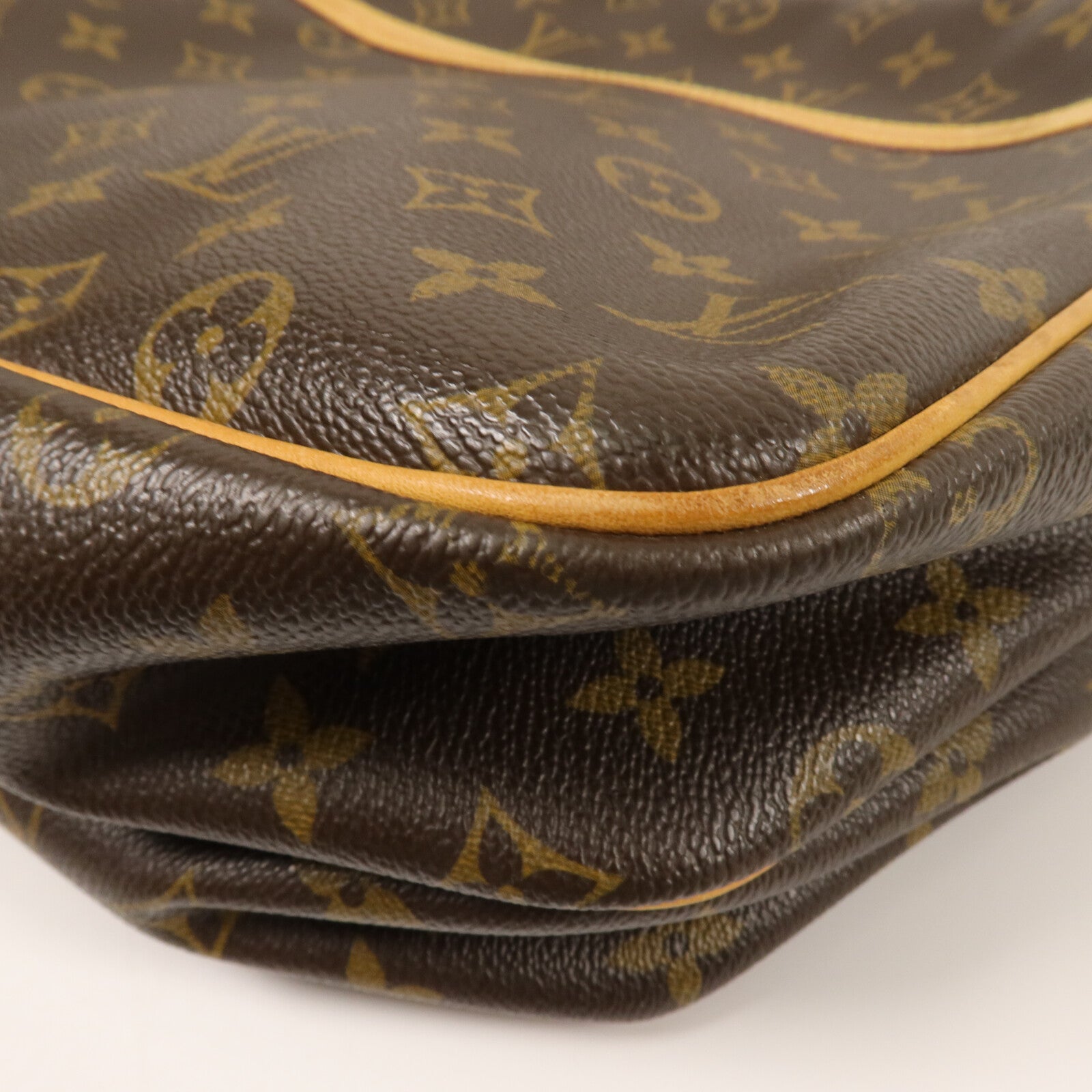 LOUIS VUITTON Monogram Reporter GM肩背袋