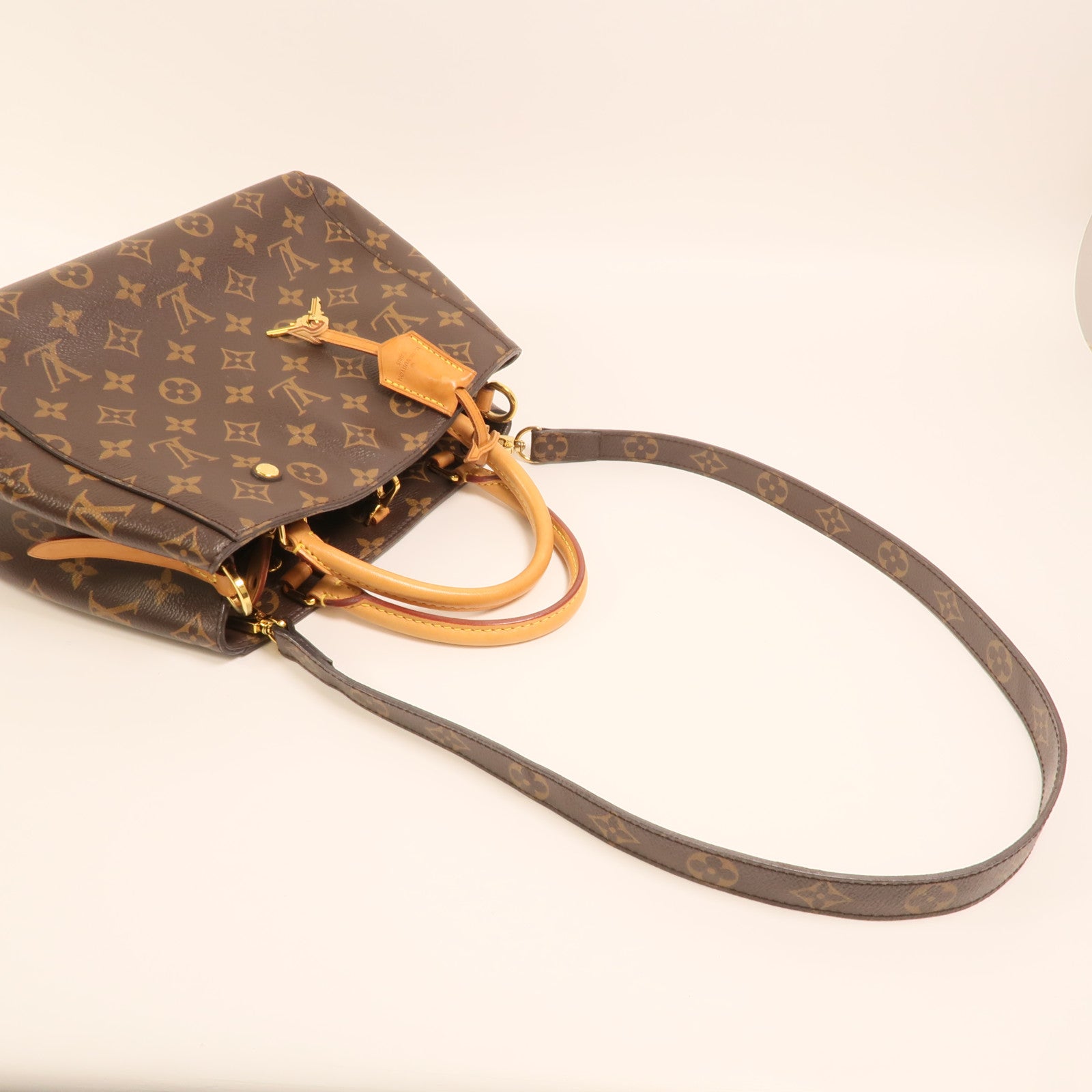 LOUIS VUITTON Monogram Montaigne BB金扣手挽肩背兩用袋棕色