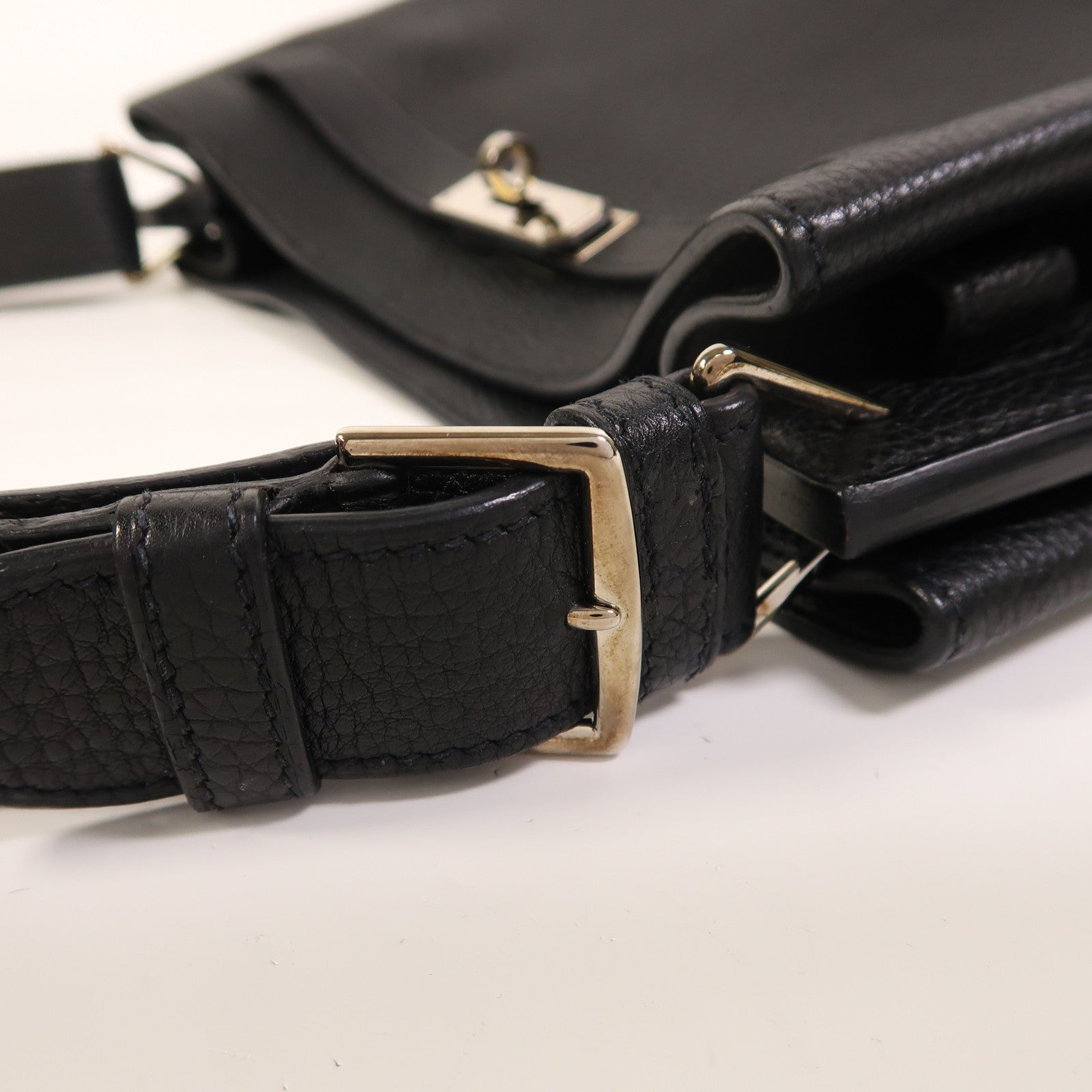 HERMES Togo皮革So Kelly 26銀扣肩背袋