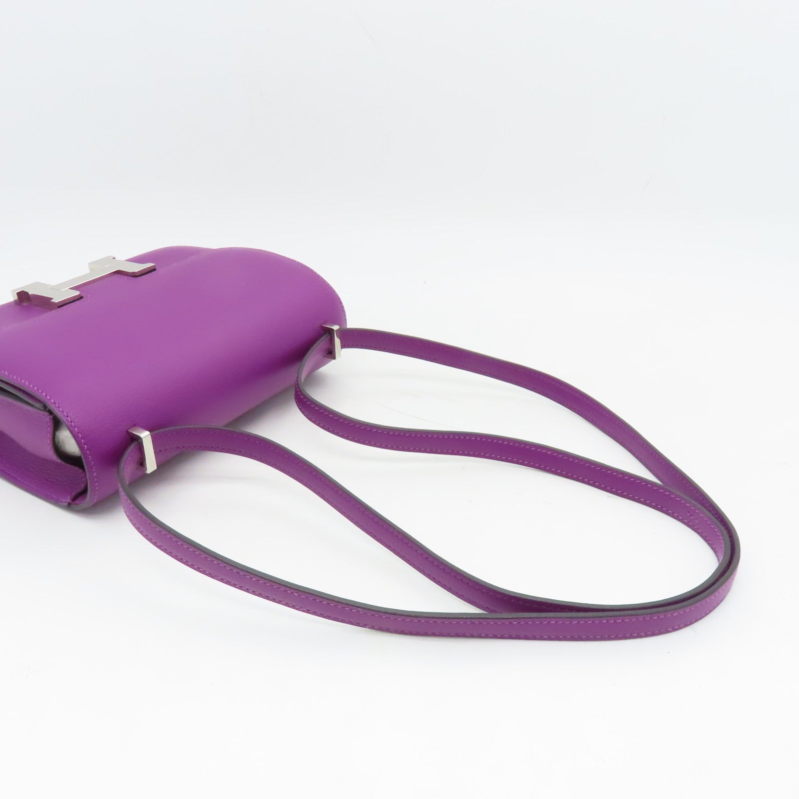 HERMES Evercolour Leather Constance Mini Silver Buckle Shoulder Bag Anemone Purple
