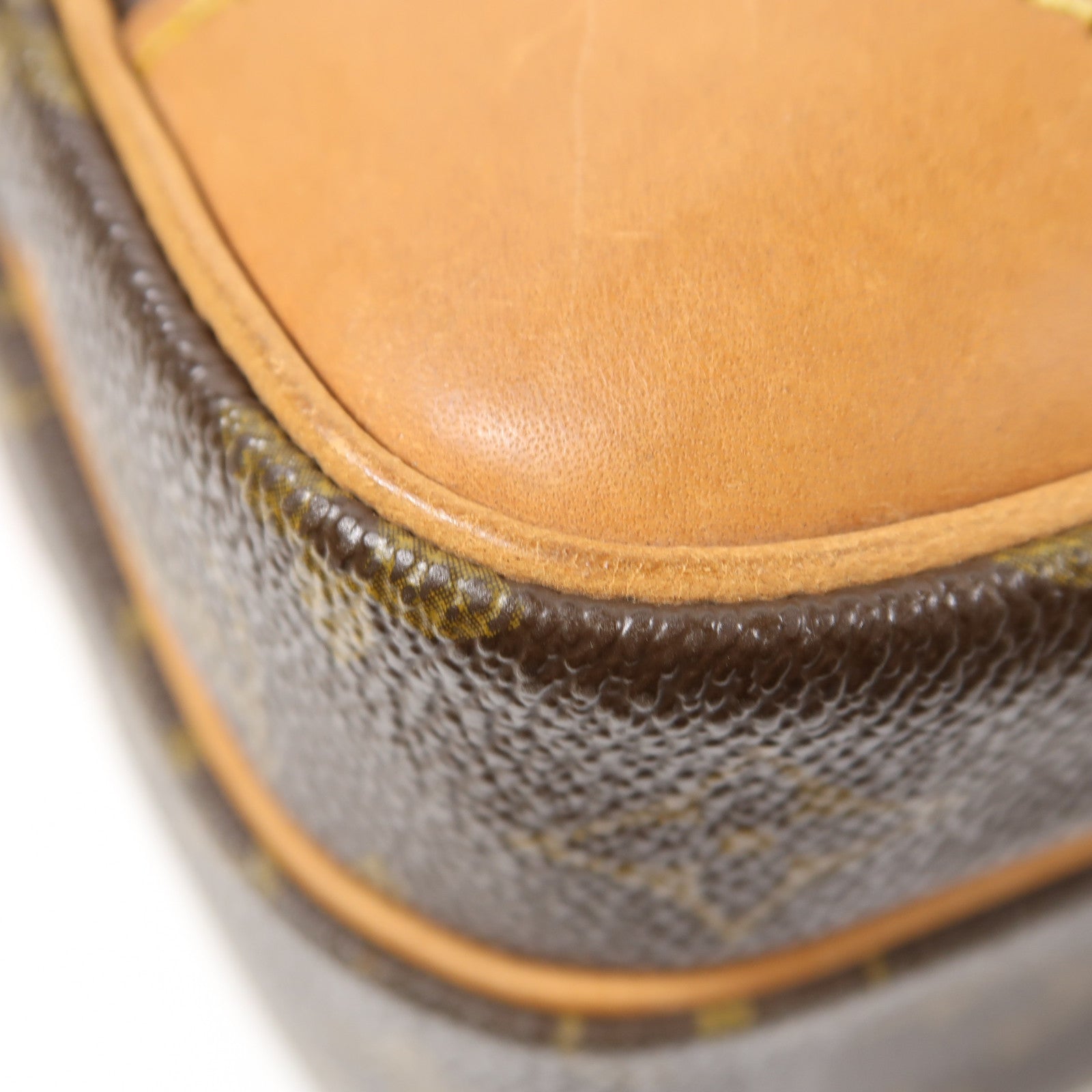 LOUIS VUITTON Monogram Nil金扣肩背袋啡色