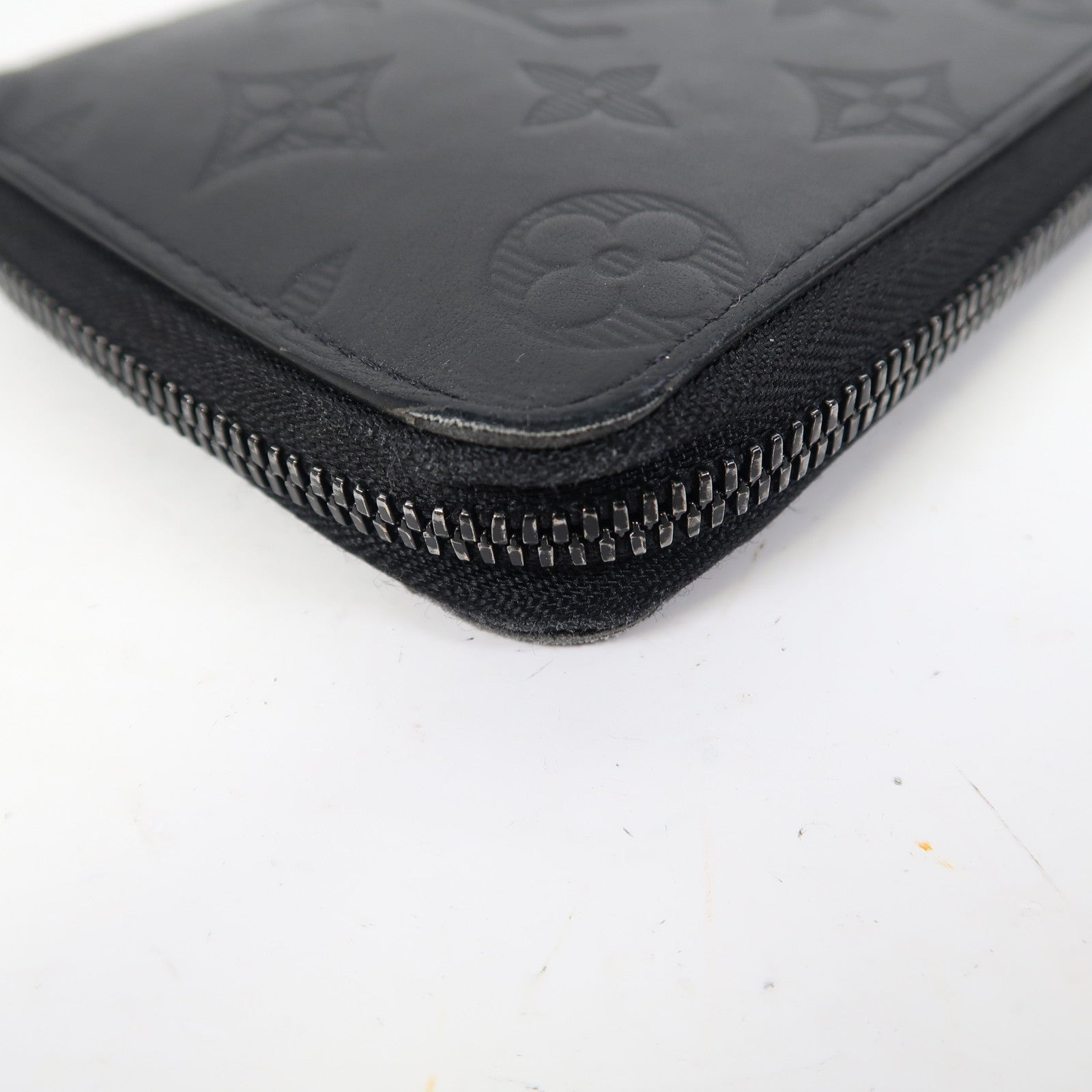 LOUIS VUITTON Monogram Shadow Zippy Wallet長錢包黑色