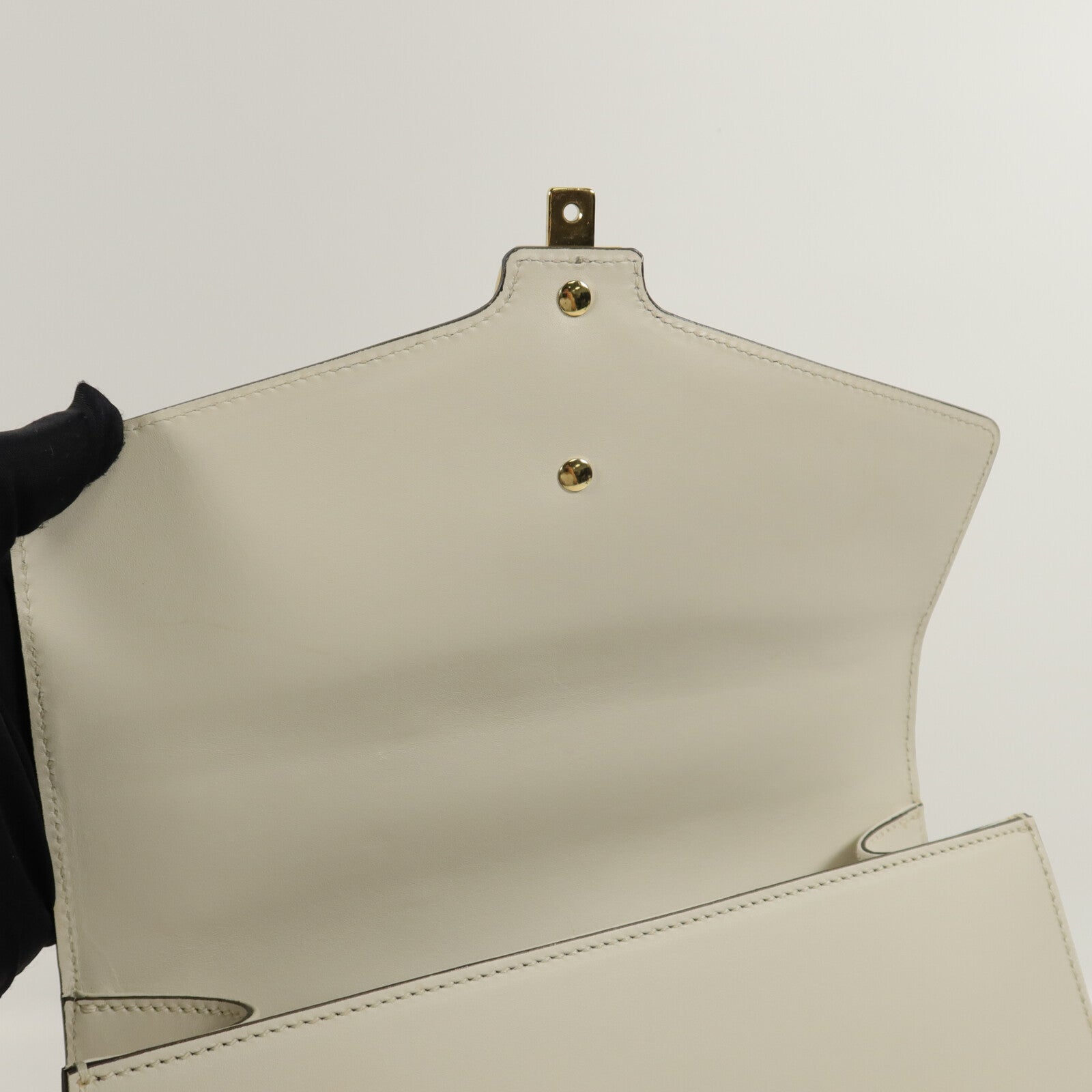 GUCCI 牛皮皮革Sylvie肩背袋