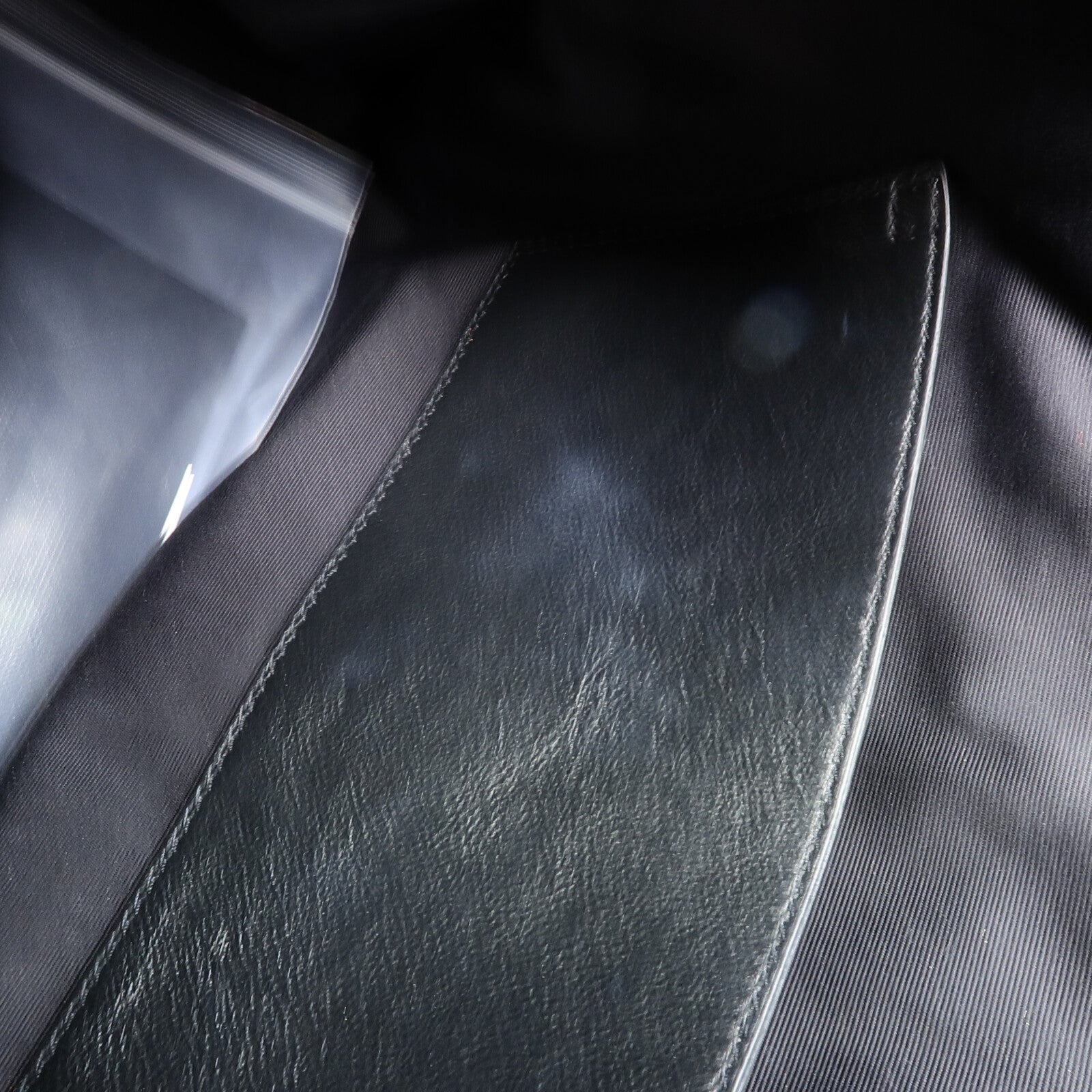 SAINT LAURENT 牛皮皮革Niki Medium Shopper Tote鏈帶肩背袋