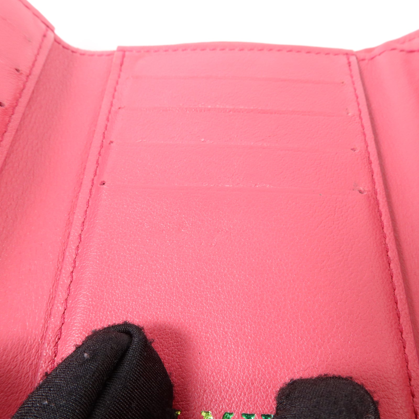 LOUIS VUITTON Taurillon Capucines Compact Wallet金扣錢包
