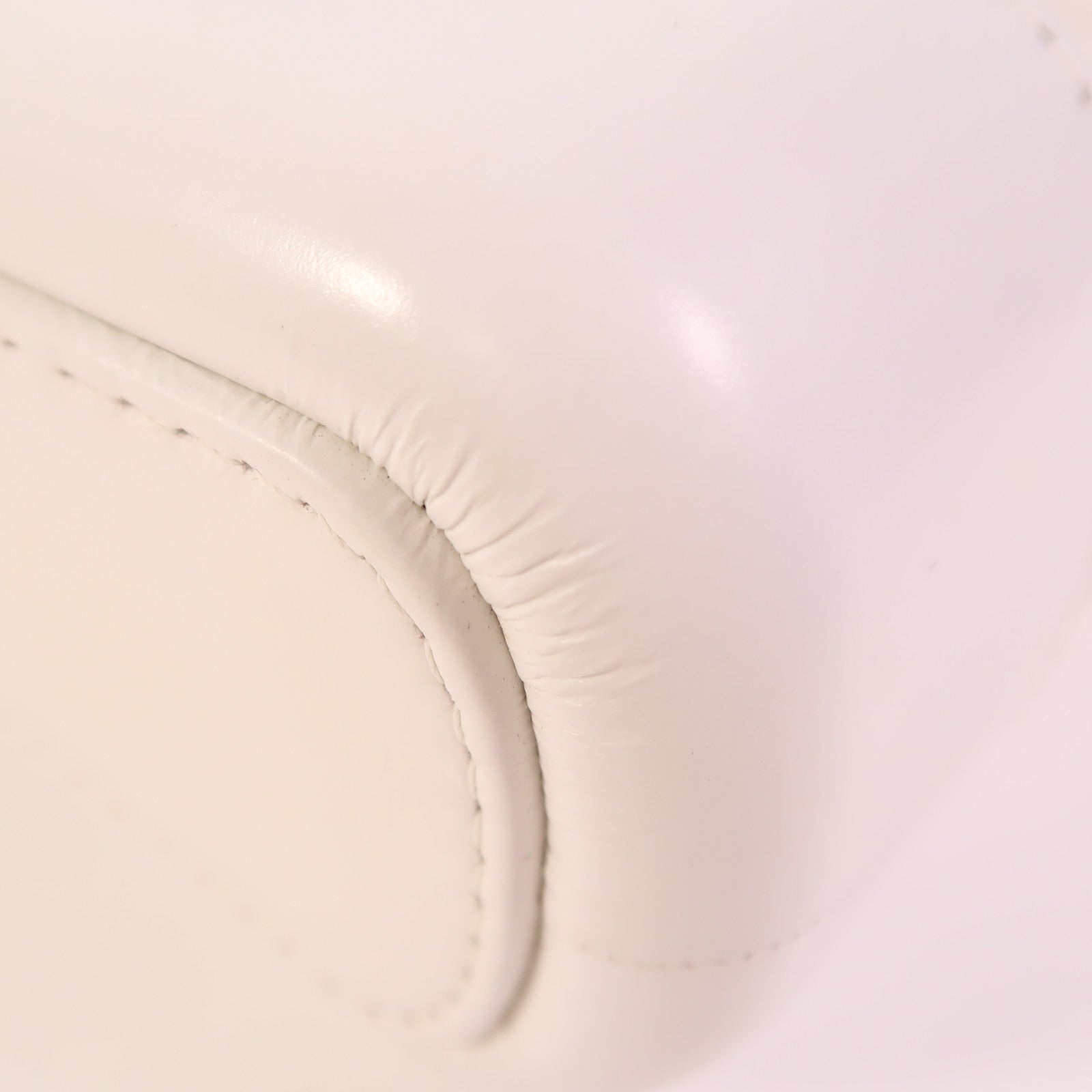 CHANEL 羊皮皮革Gabrielle Small鏈帶肩背袋