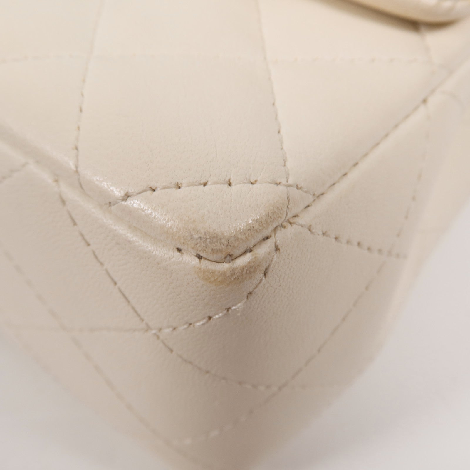 CHANEL 牛皮皮革Chain Shoulder金扣鏈帶肩背袋