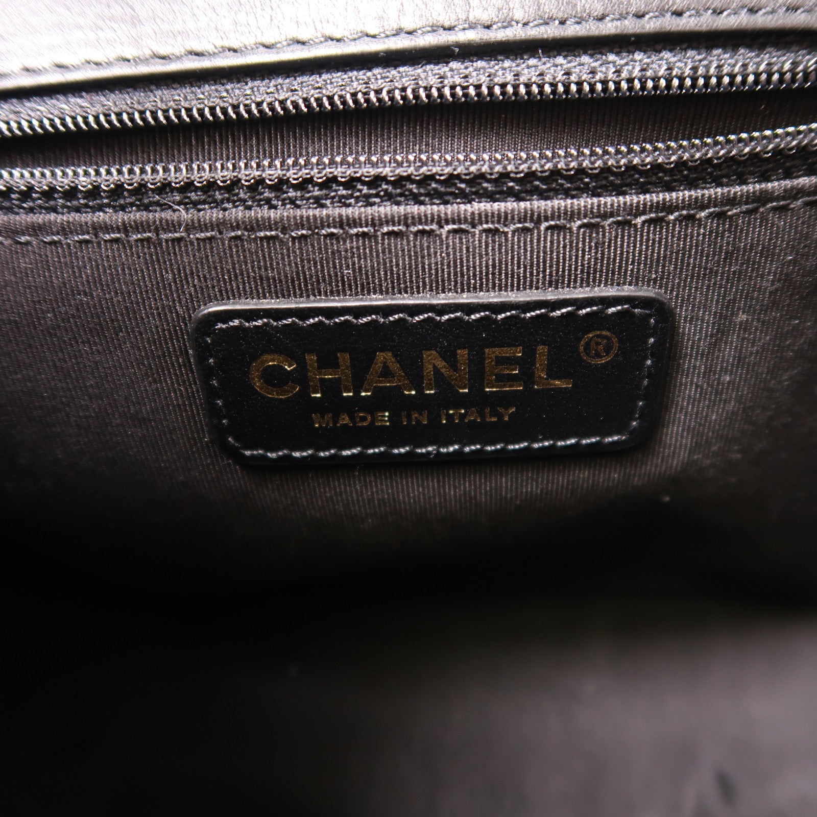 CHANEL 皮革Chain Shoulder金扣鏈帶肩背袋