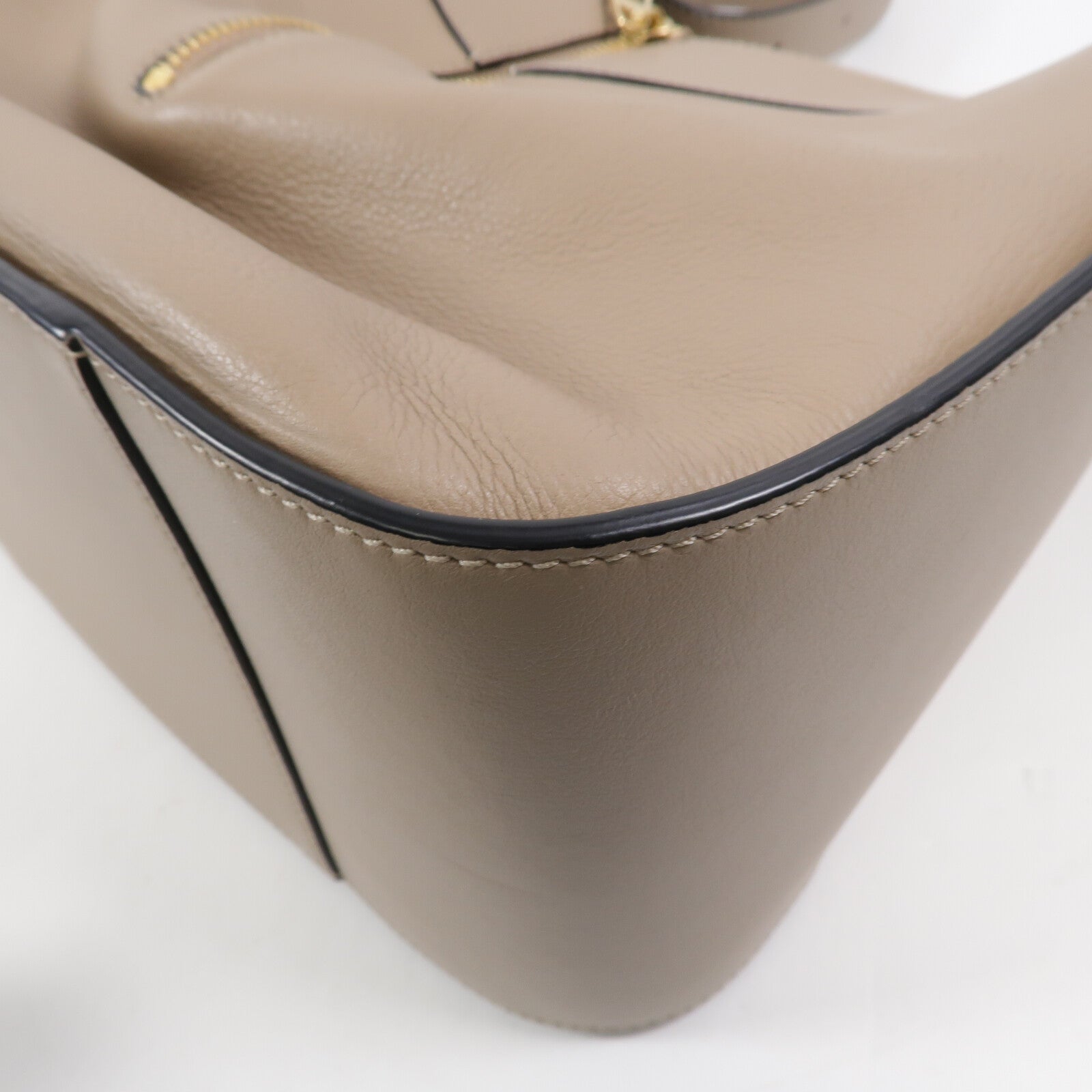 LOEWE 牛皮皮革Hammock Small手挽肩背兩用袋