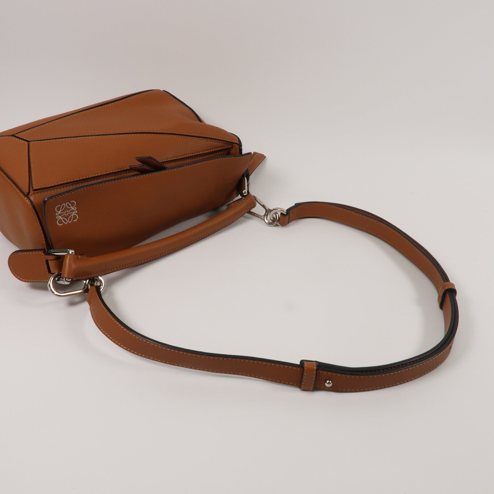 LOEWE 牛皮皮革Puzzle Small手挽肩背兩用袋