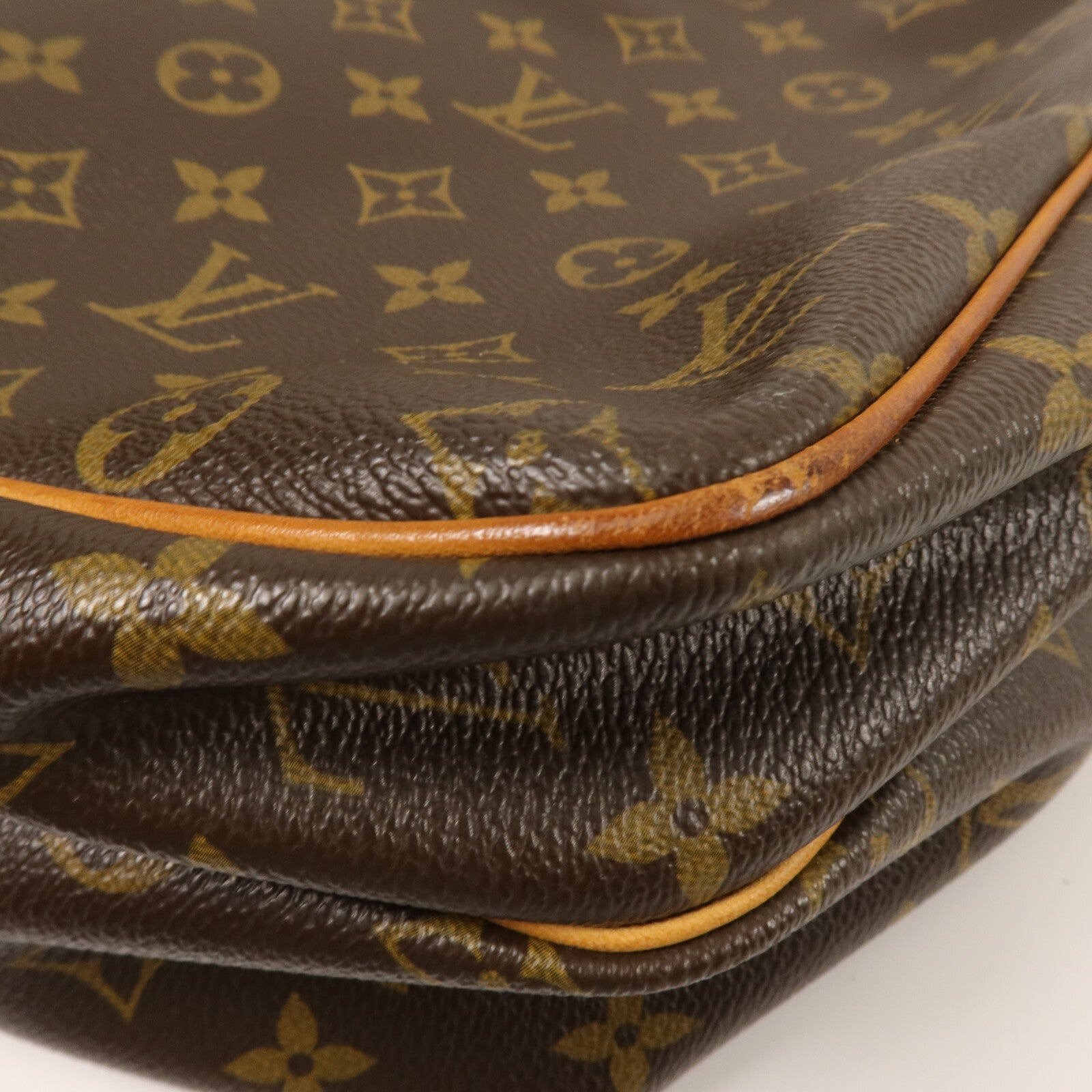 LOUIS VUITTON Monogram Reporter GM肩背袋