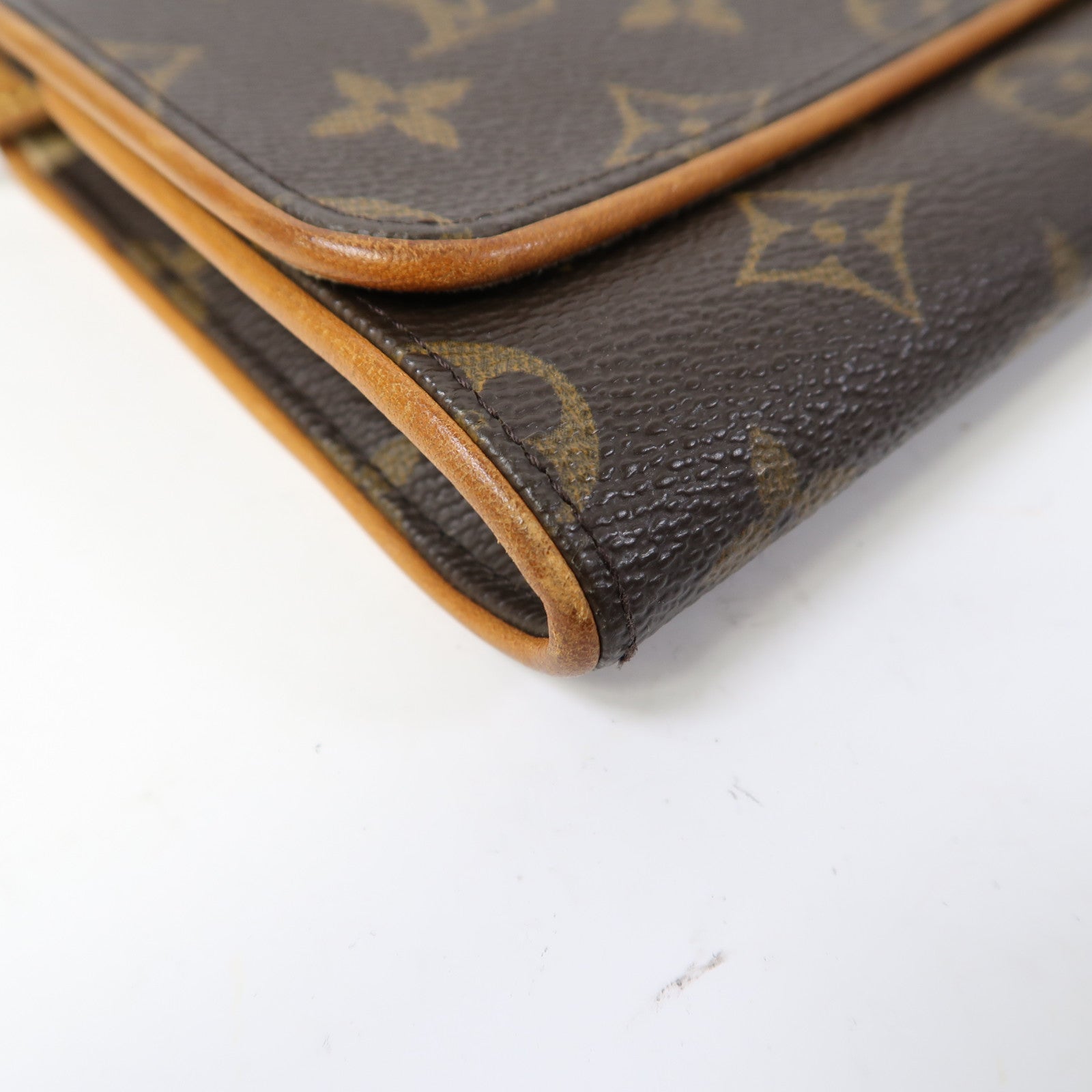 LOUIS VUITTON 【激減優惠】Monogram Pochette Twin GM金扣肩背袋啡色