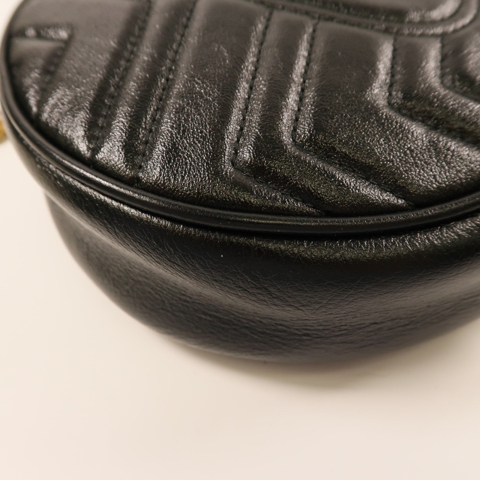 GUCCI GG GHW Marmont Shoulder Bag Calfskin Leather 550154 Black