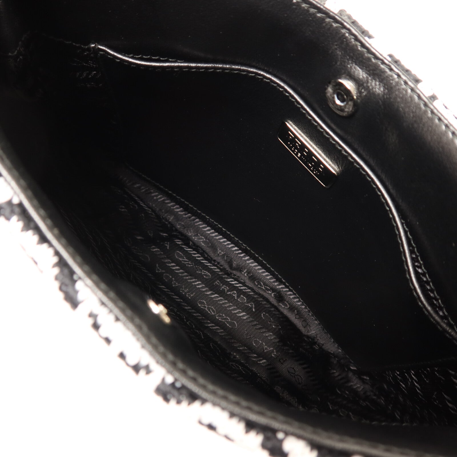 PRADA 針織布料Cleo Shoulder Bag銀扣肩背袋