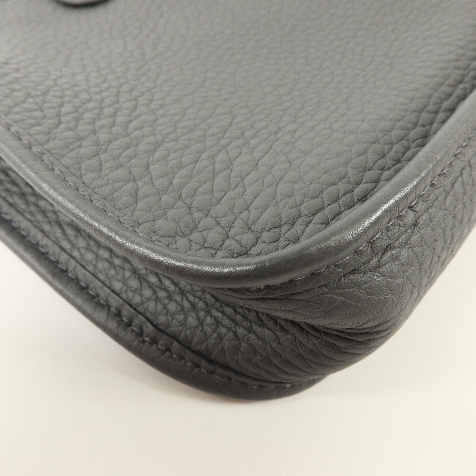 HERMES Clemence皮革Evelyne TPM肩背袋Gris Misty