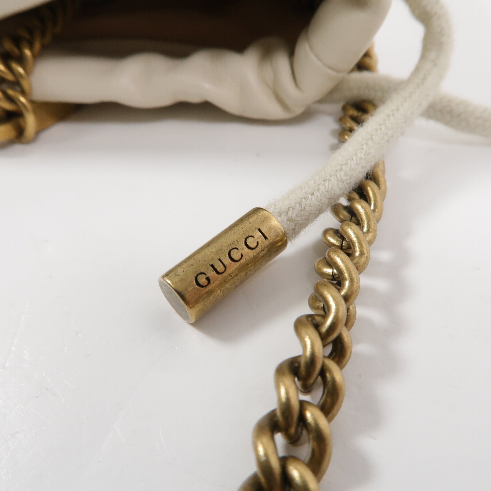 GUCCI 牛皮皮革GG Marmont Mini Bucket鏈帶肩背袋