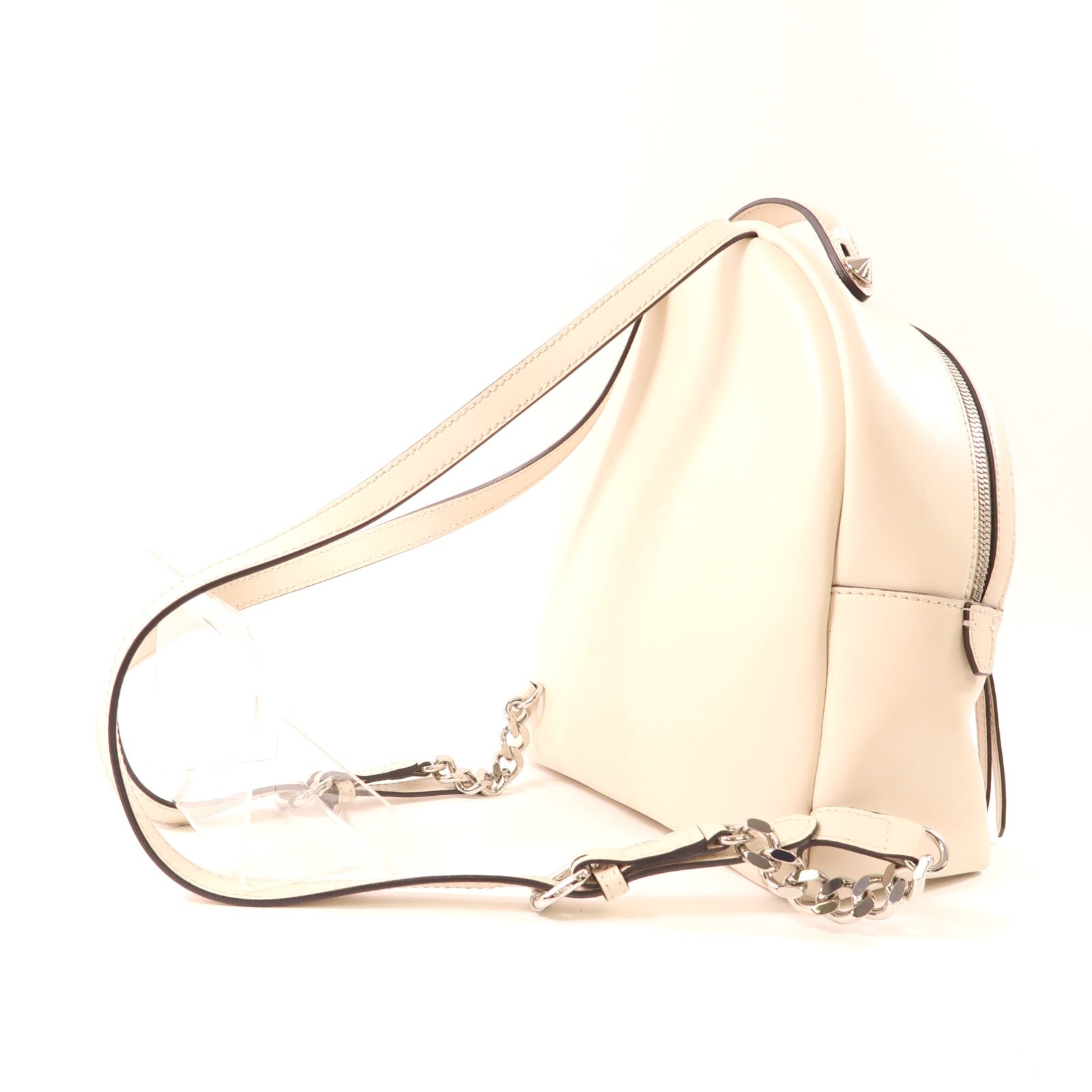 FENDI 羊皮皮革Backpack銀扣背包米色