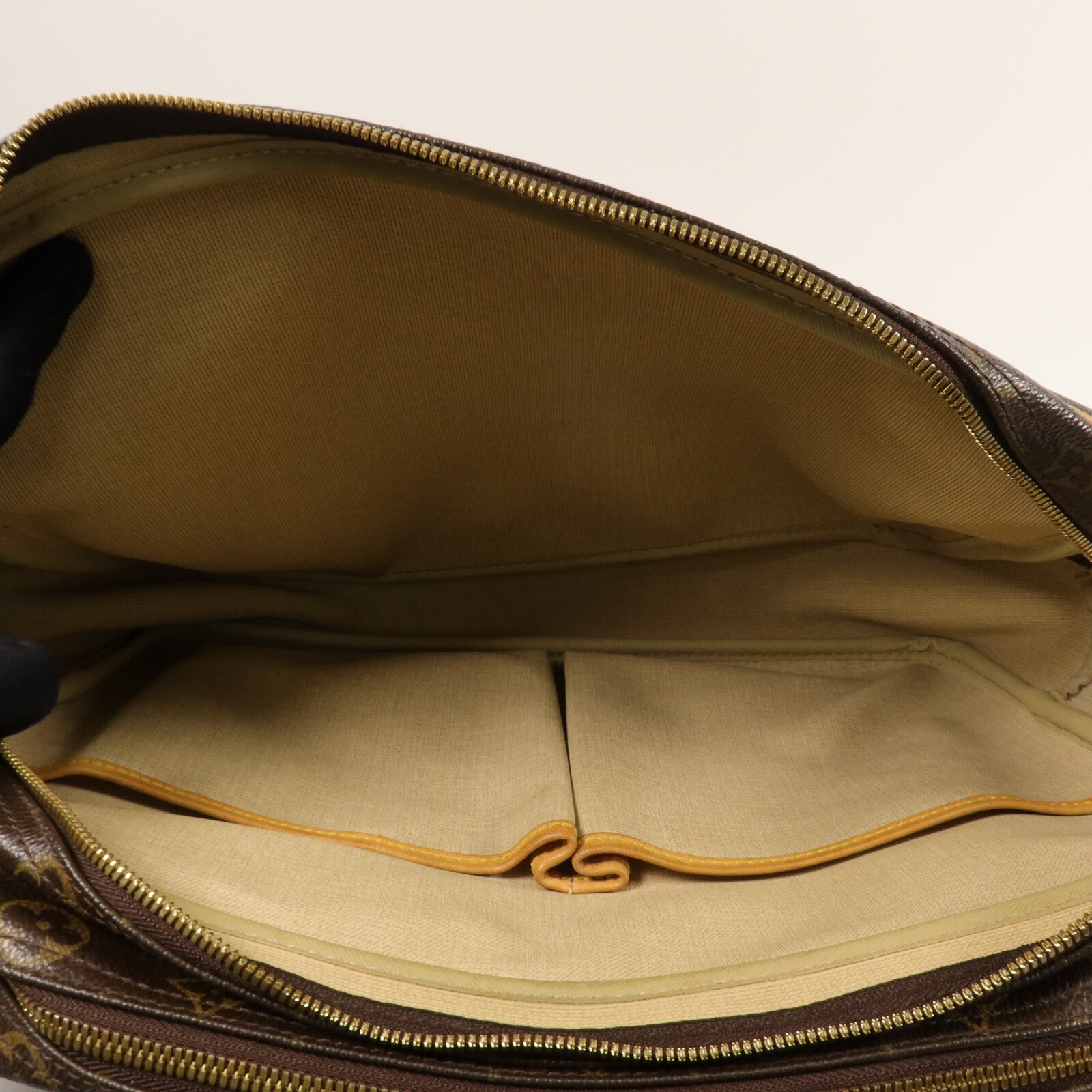 LOUIS VUITTON Monogram Reporter GM肩背袋