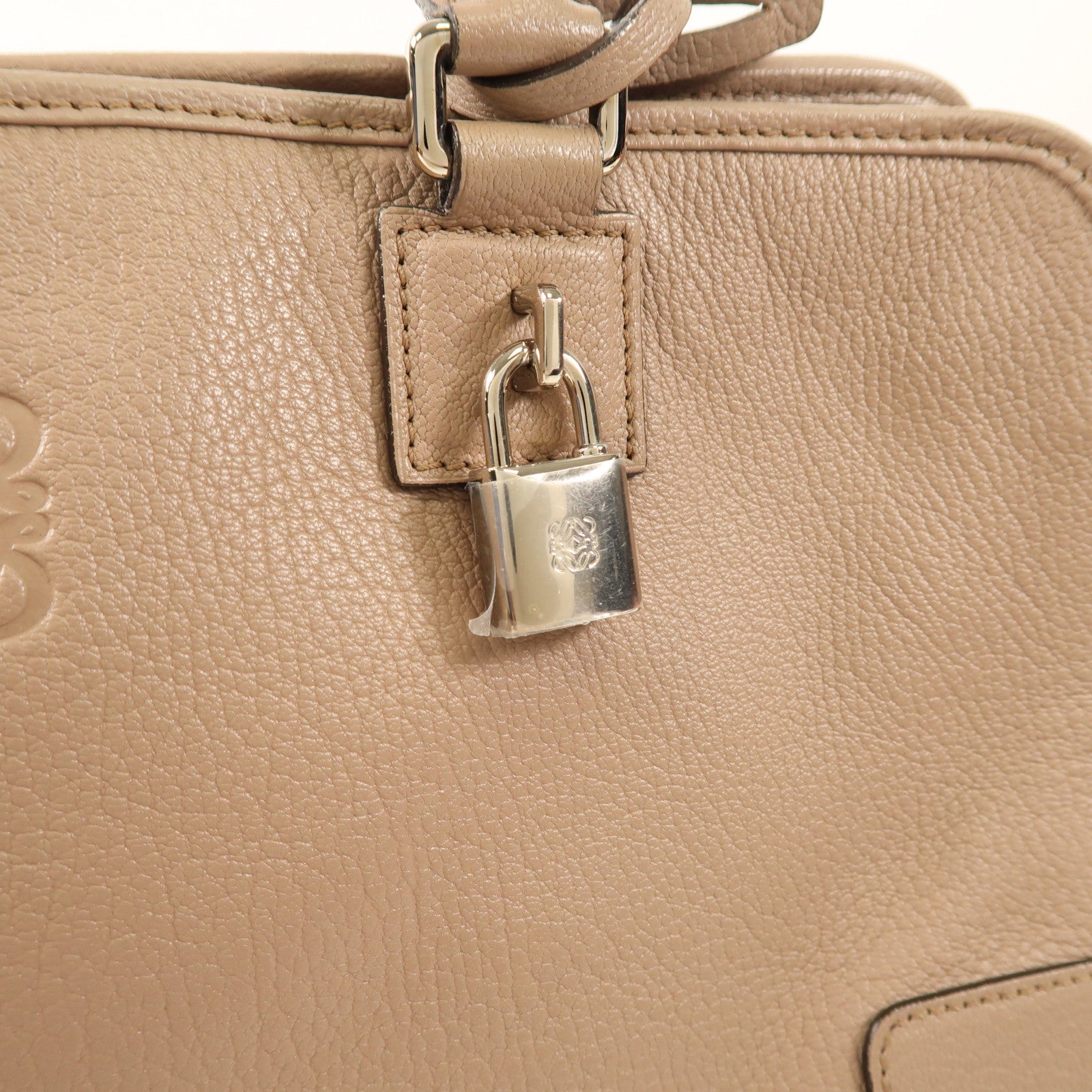 LOEWE 牛皮皮革Amazona 23銀扣手挽袋