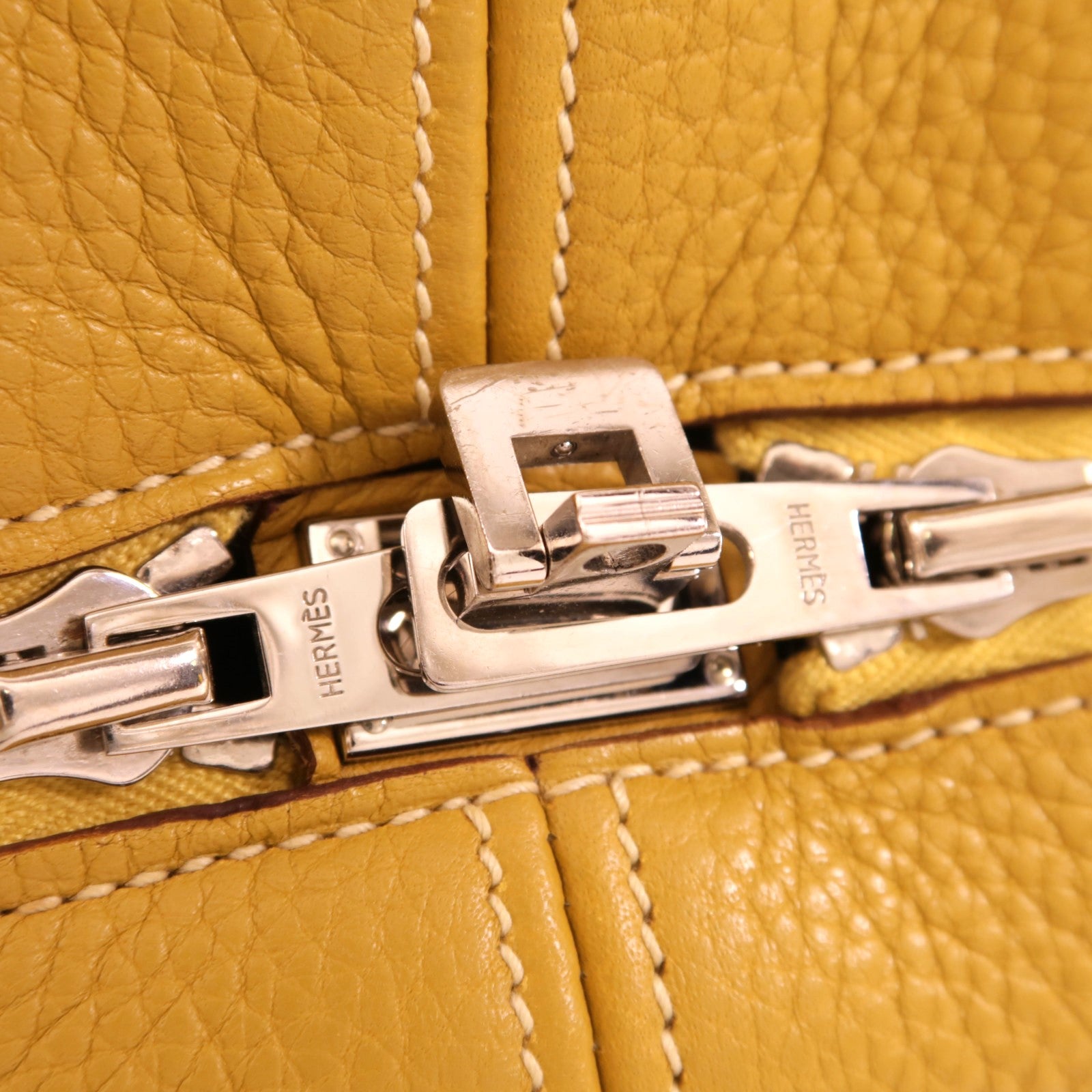 HERMES Clemence皮革Victoria 35銀扣肩背袋Curry黃色