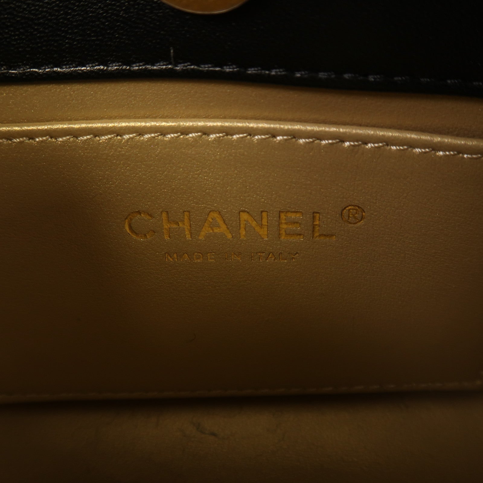 CHANEL 羊皮皮革Chain Shoulder金扣鏈帶肩背袋