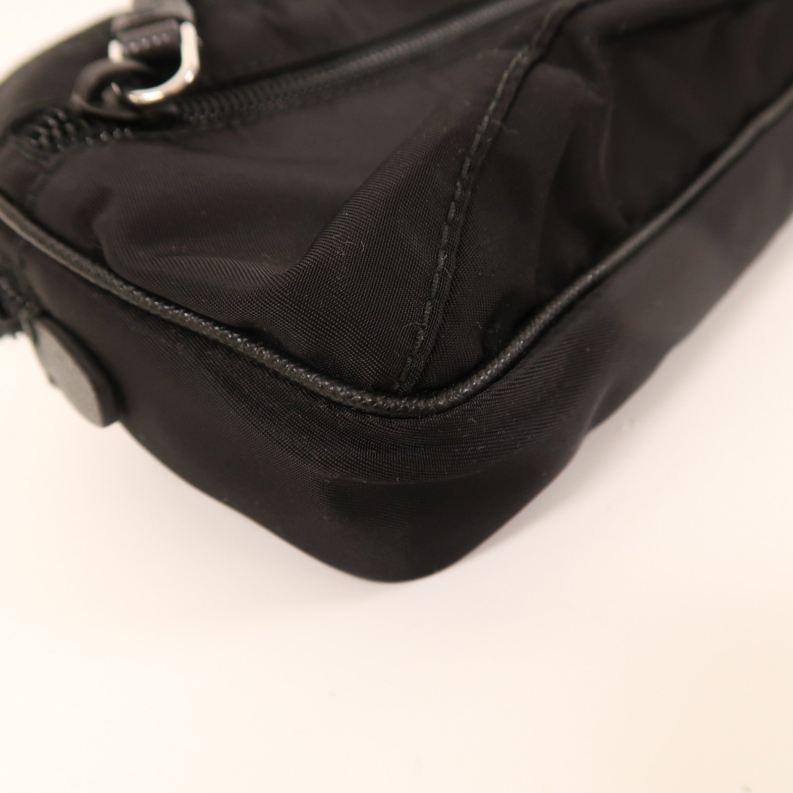 PRADA 尼龍Waist Bag銀扣腰包黑色