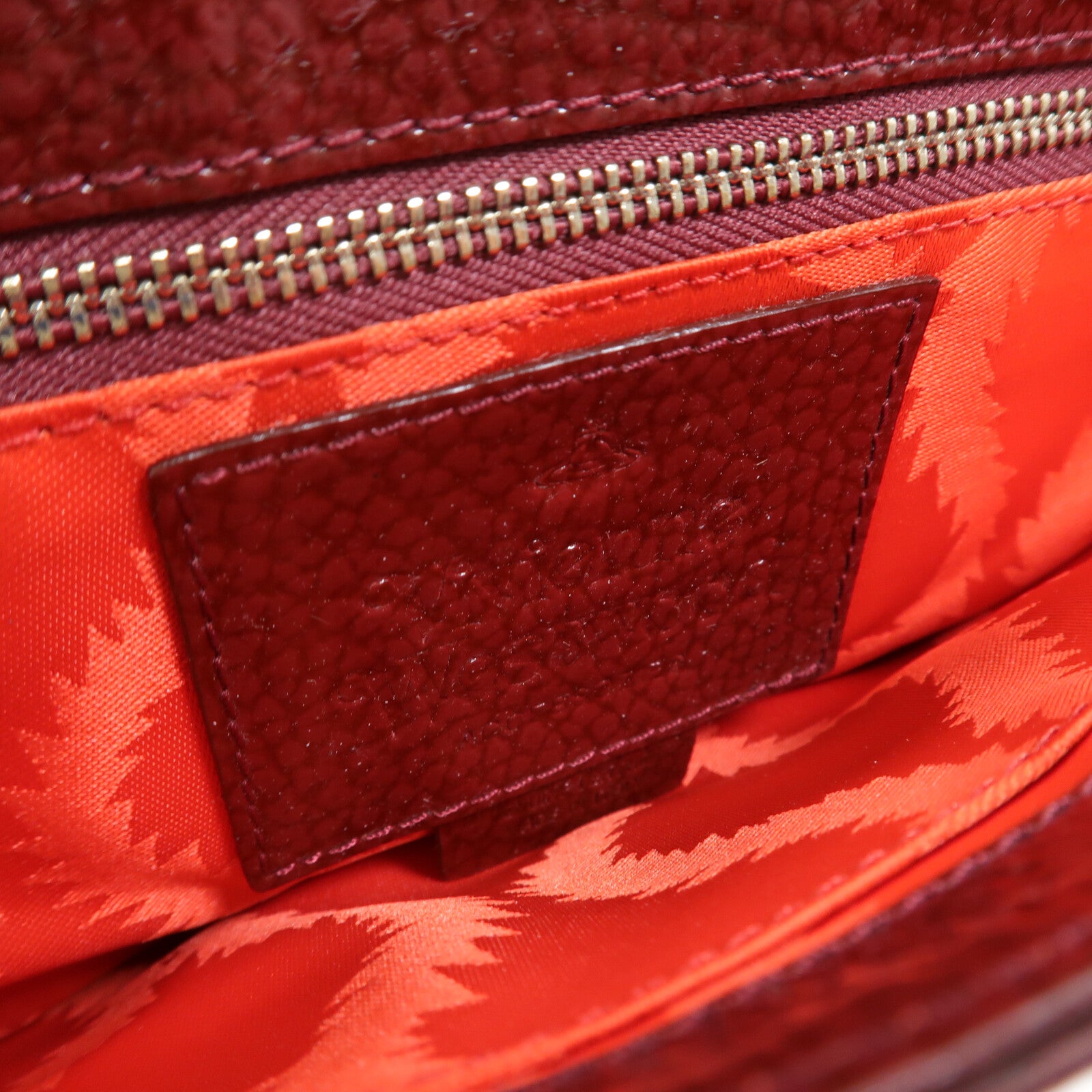 Vivienne Westwood 漆皮皮革Chain Shoulder鏈帶肩背袋