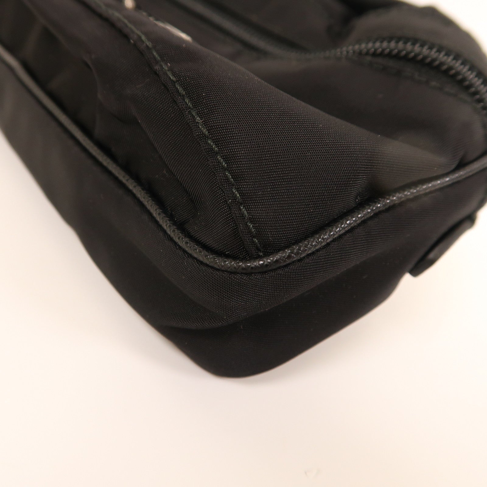 PRADA 尼龍Waist Bag銀扣腰包黑色