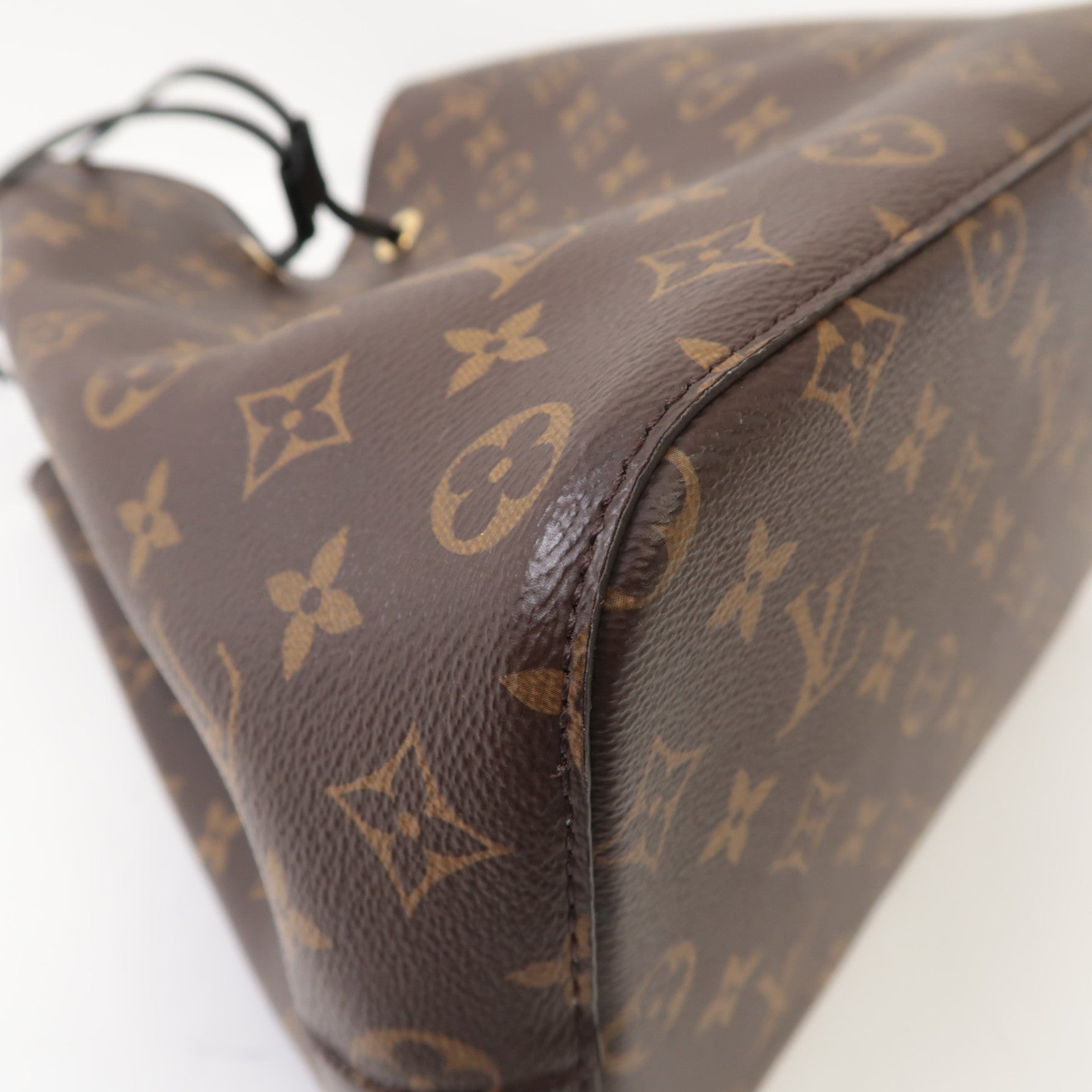 LOUIS VUITTON Monogram Neo Noe MM金扣肩背袋啡色/黑色