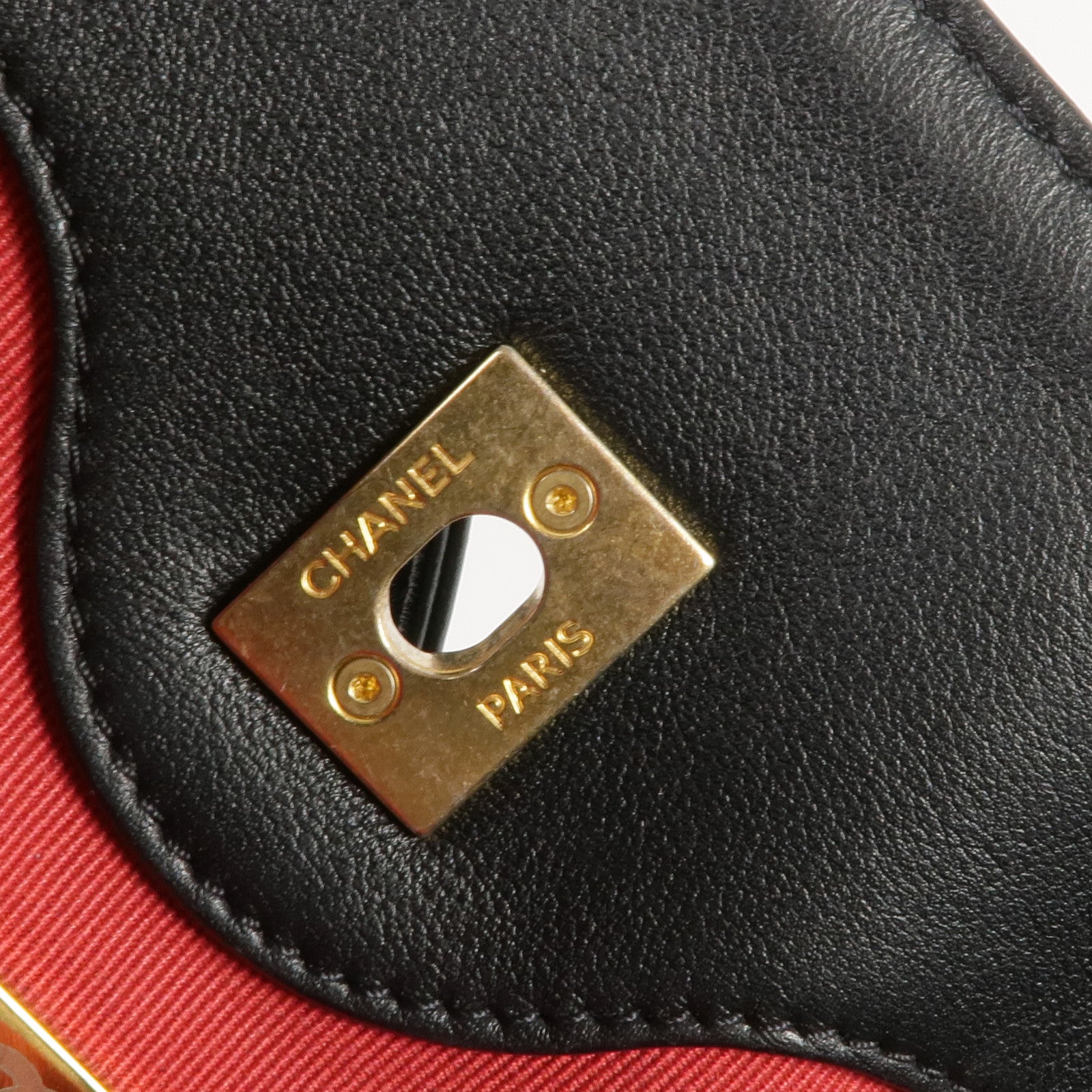 CHANEL 牛皮皮革Easy Mood Hobo Large金扣手挽肩背兩用袋