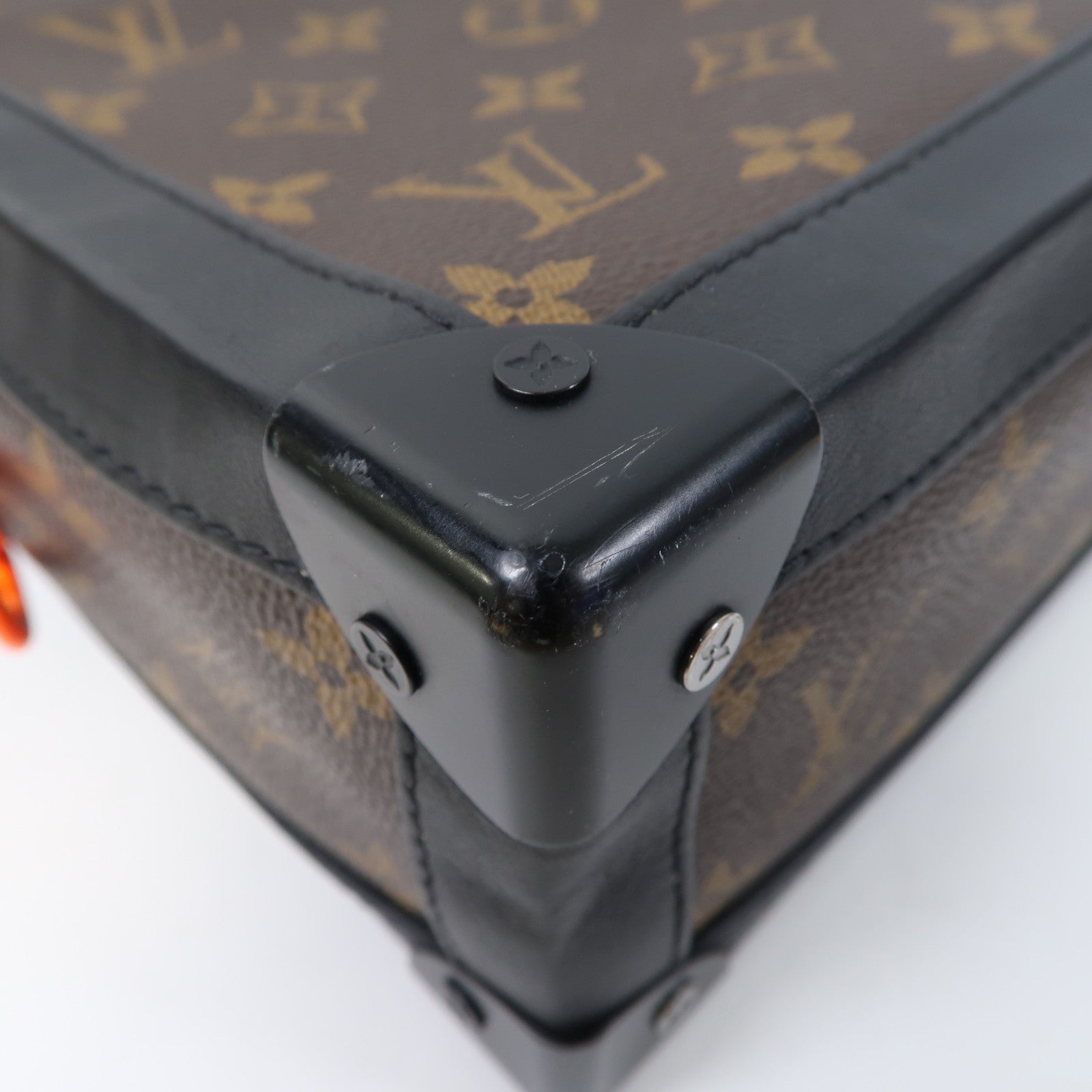 LOUIS VUITTON Monogram Soft Trunk肩背袋啡色