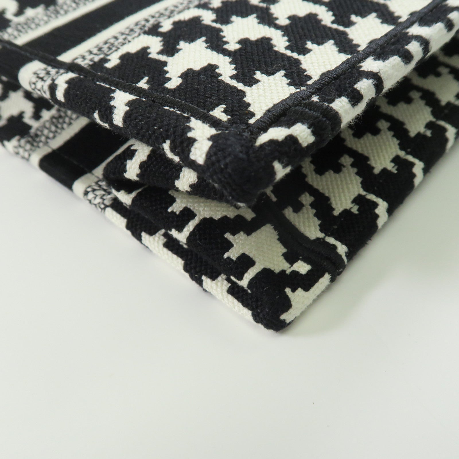 Dior 帆布Medium Book Tote手挽袋黑色