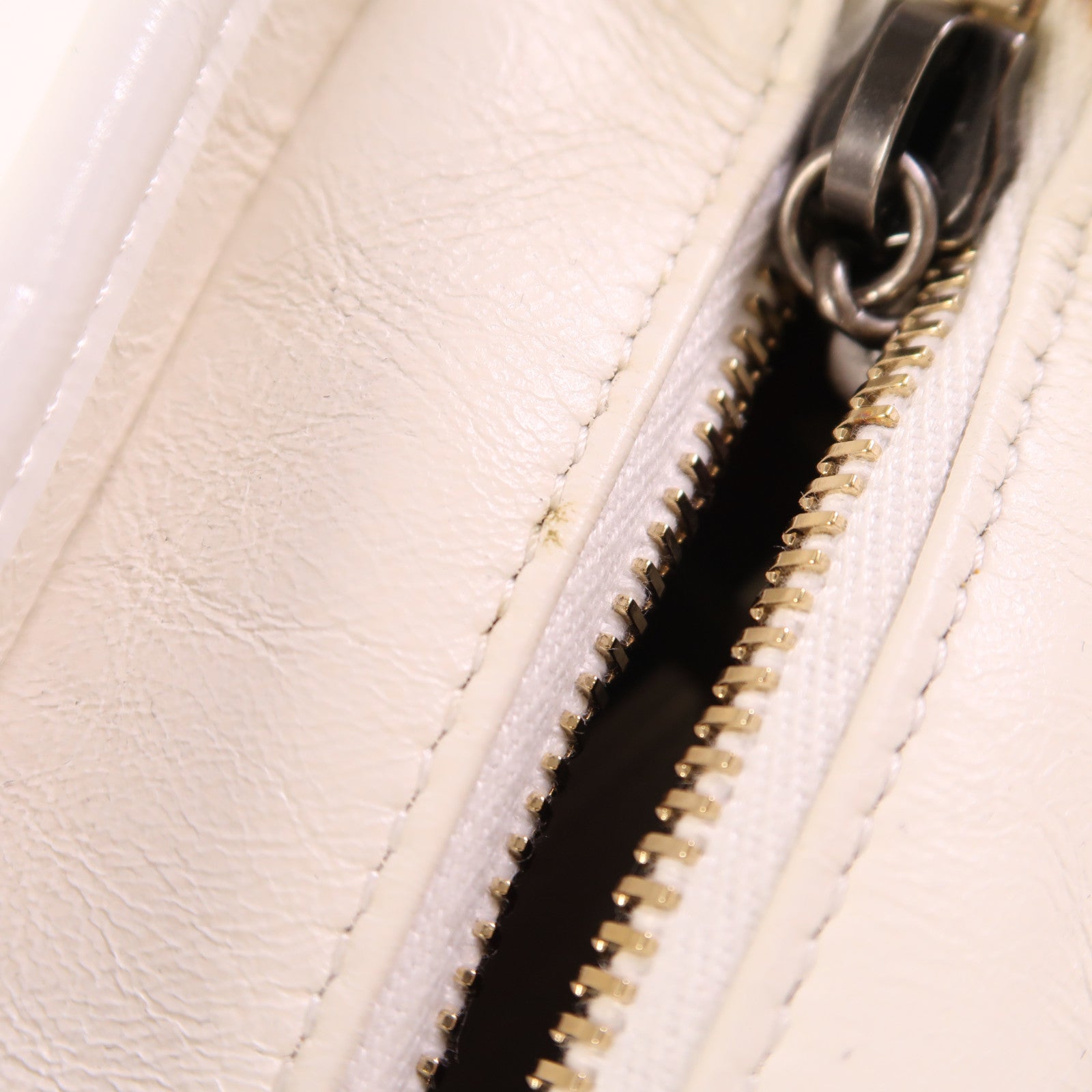 CHANEL 羊皮皮革Gabrielle Small鏈帶肩背袋