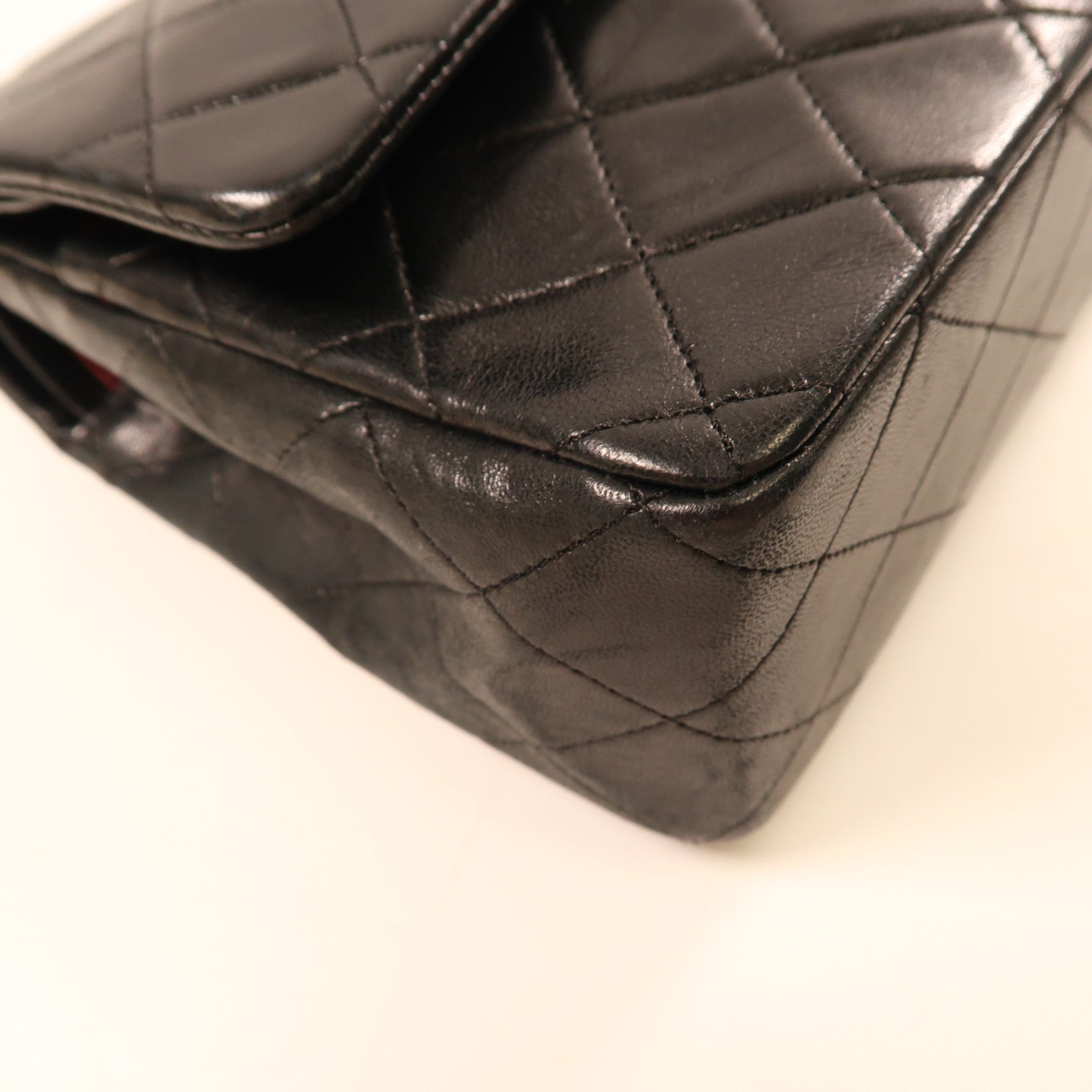 CHANEL 牛皮皮革Chain Shoulder金扣鏈帶肩背袋黑色