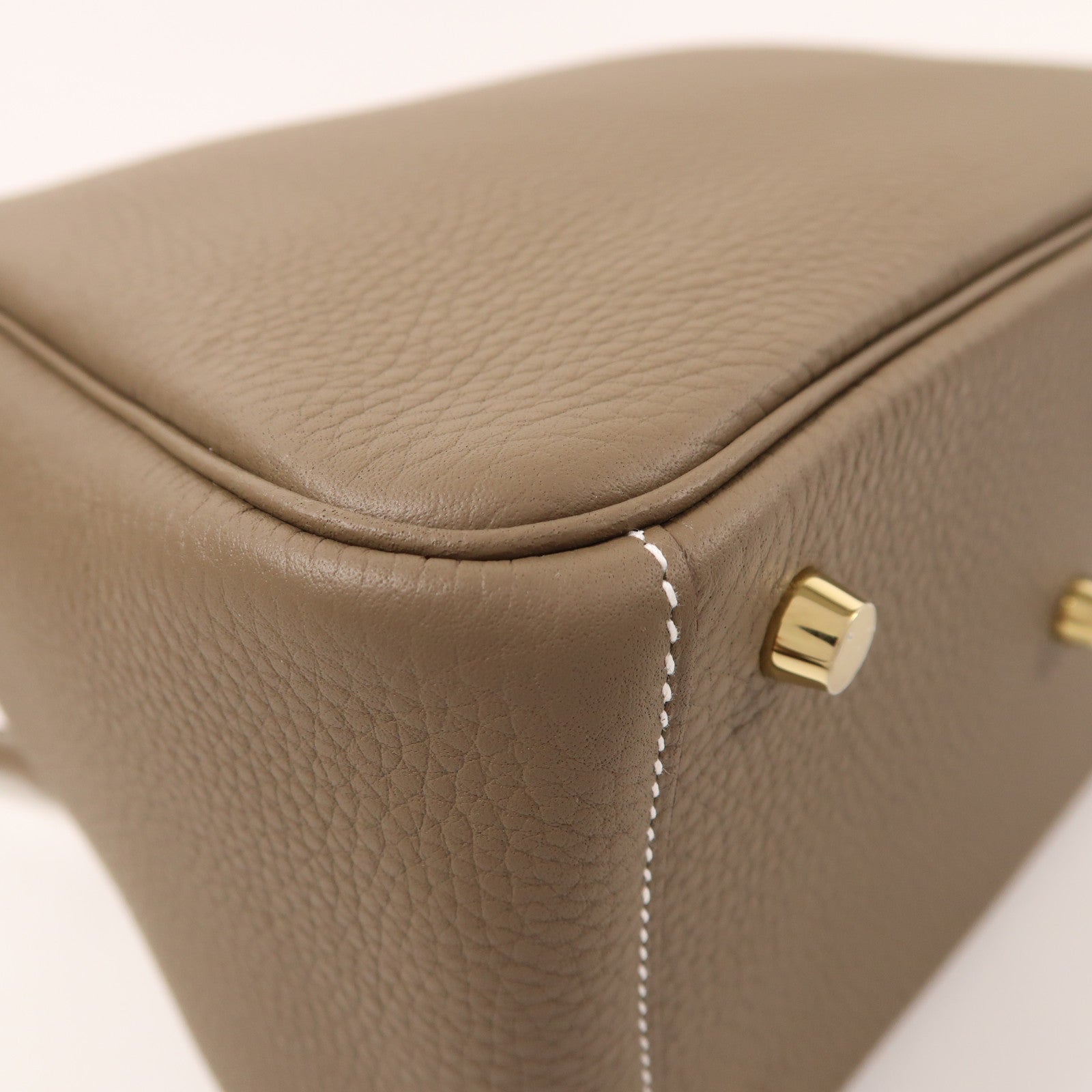 HERMES Clemence皮革Lindy 26金扣手挽肩背兩用袋Etoupe