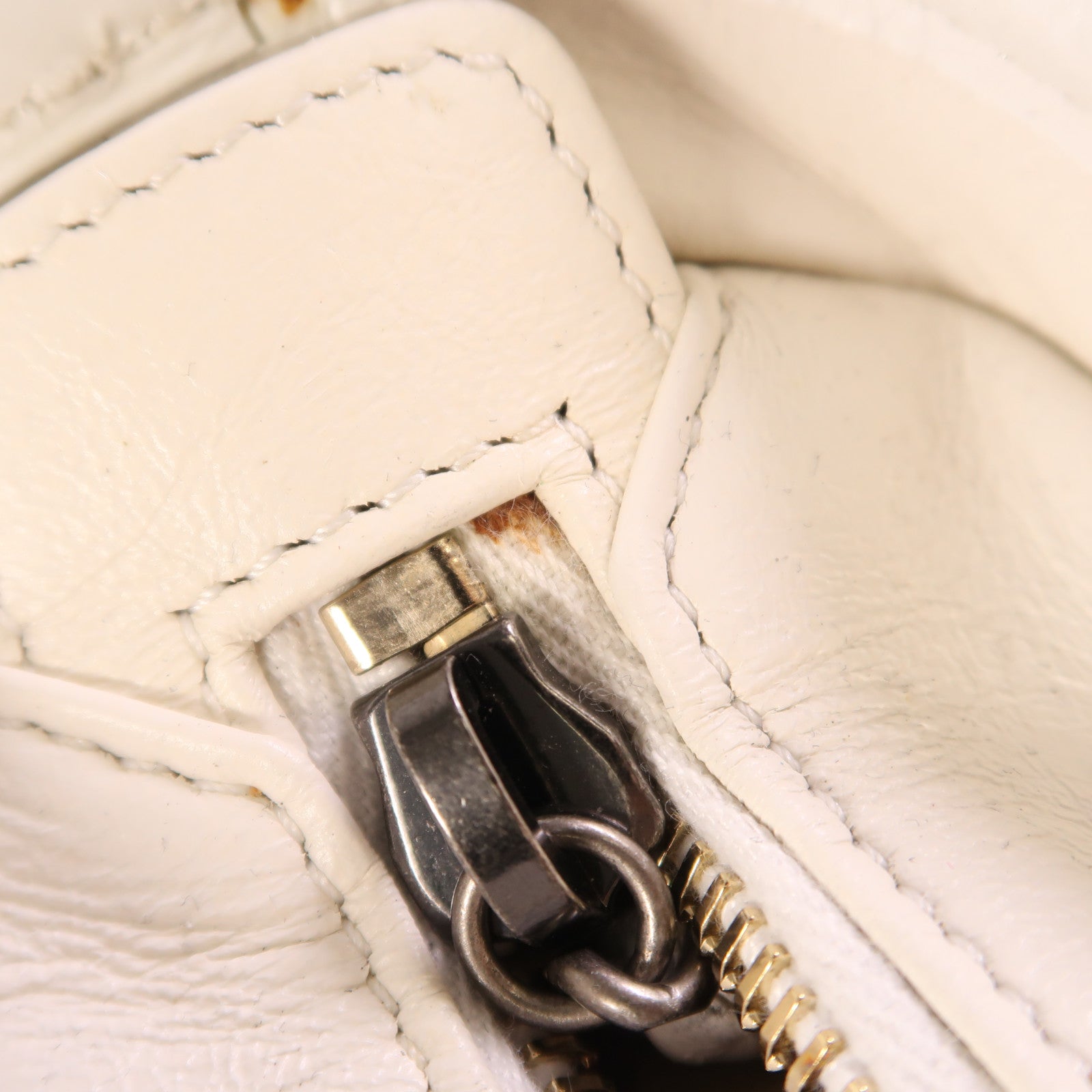 CHANEL 羊皮皮革Gabrielle Small鏈帶肩背袋