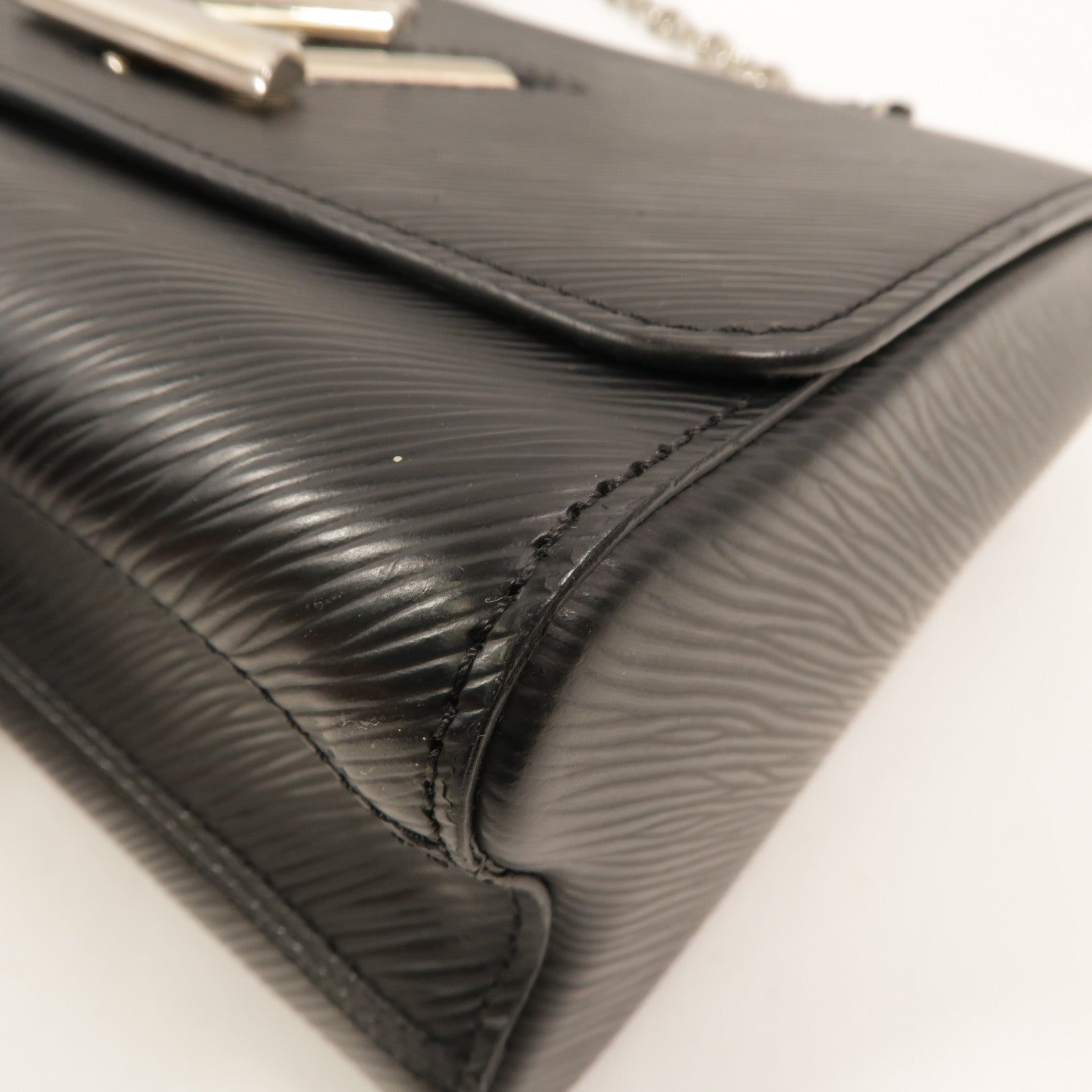 LOUIS VUITTON Epi Twist鏈帶肩背袋