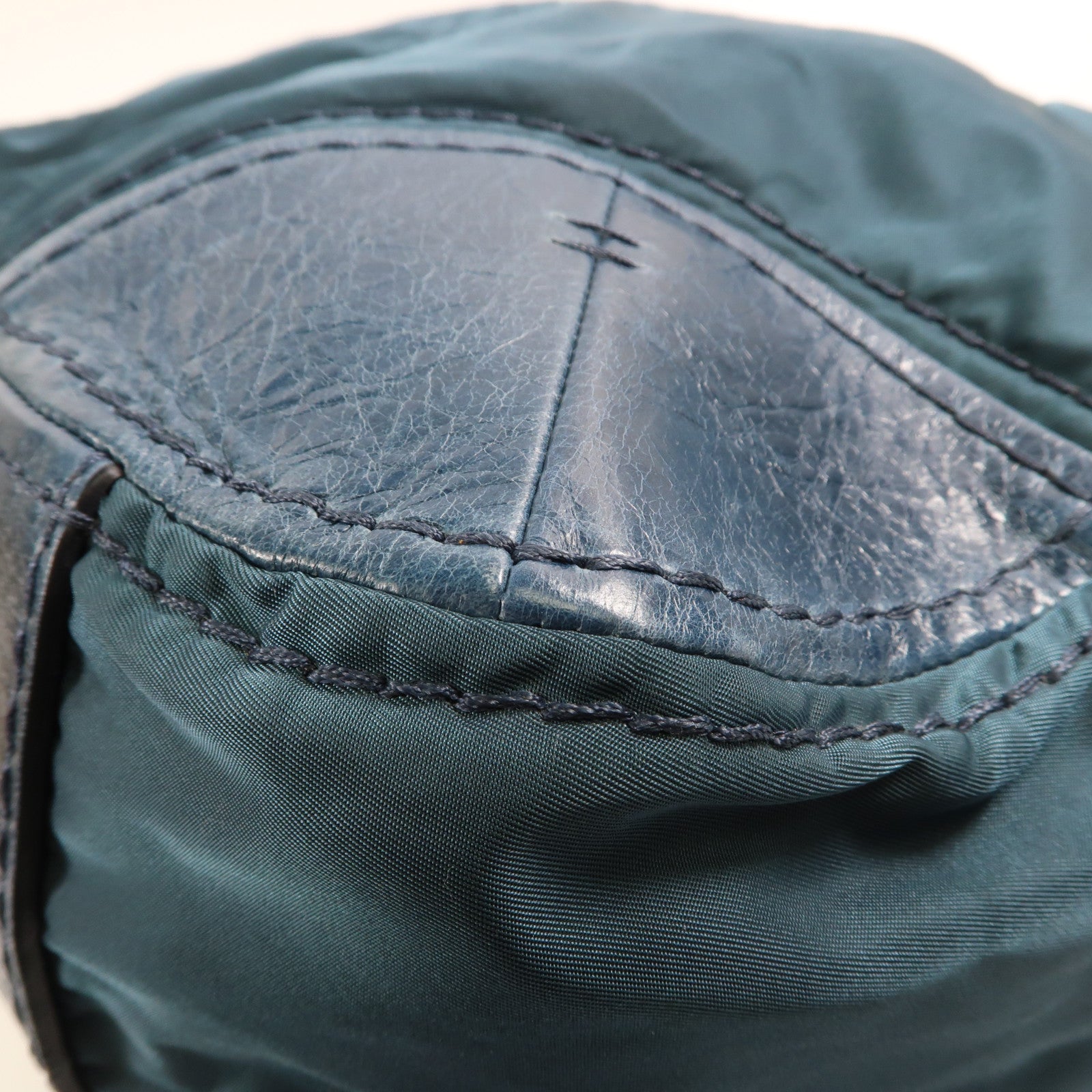 PRADA 尼龍/牛皮皮革Shoulder Bag銀扣肩背袋