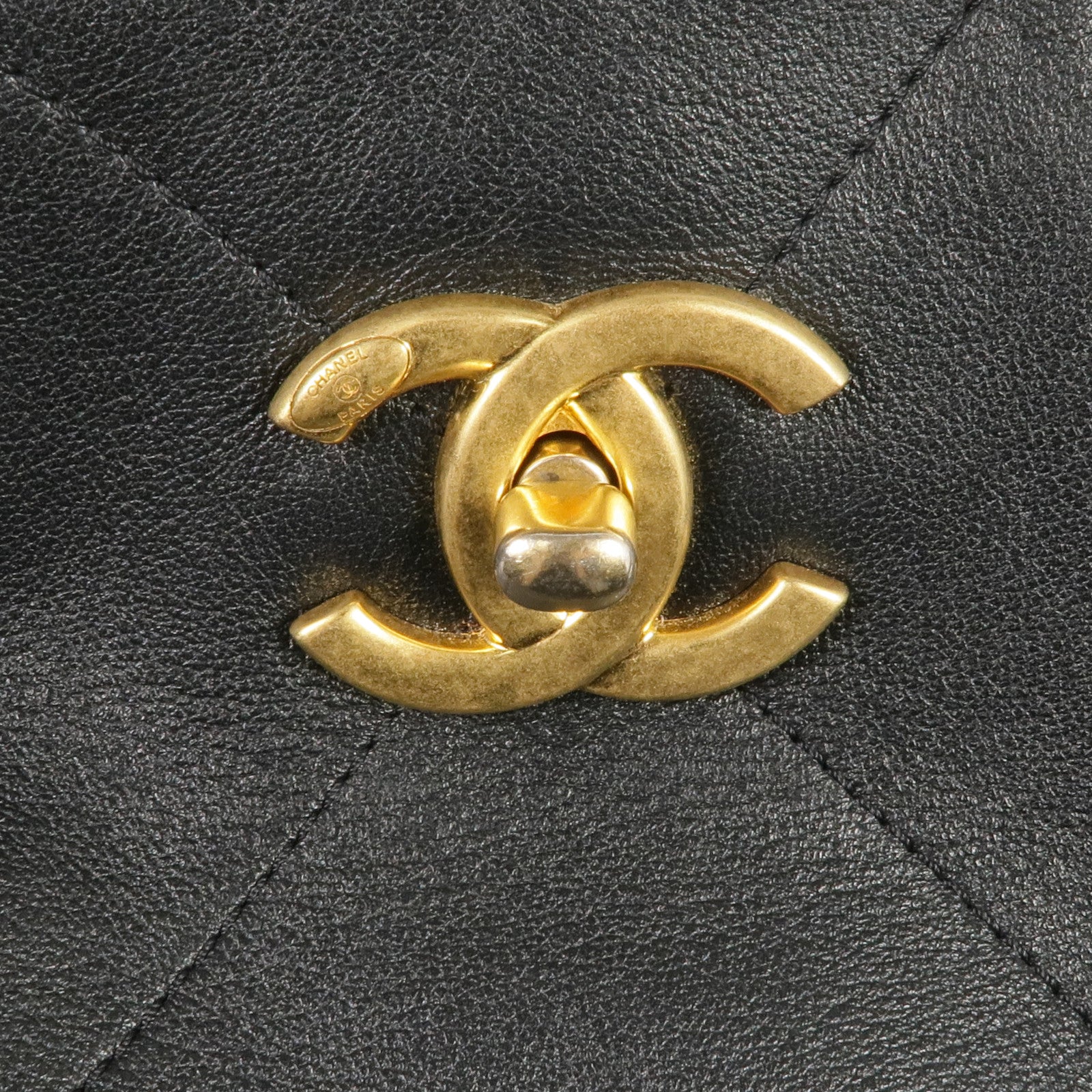 CHANEL 牛皮皮革Easy Mood Hobo Large金扣手挽肩背兩用袋