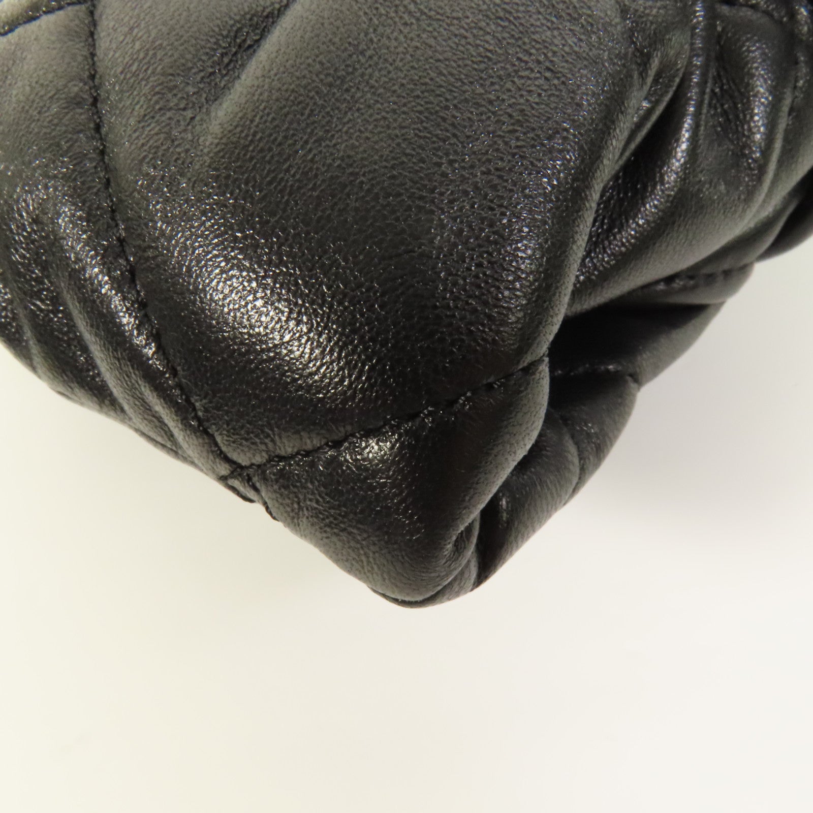 CHANEL 羊皮皮革Mini Bow Bag金扣手挽肩背兩用袋