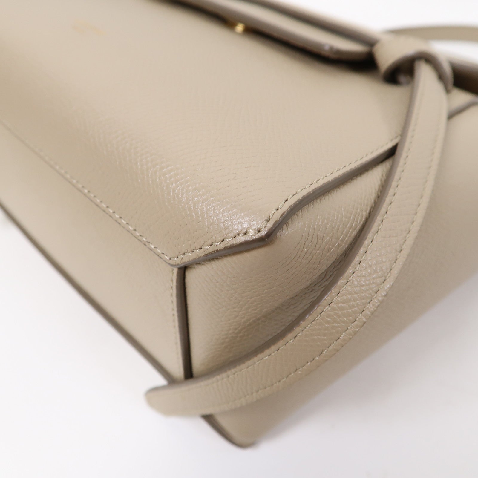 CELINE 牛皮皮革Nano Belt Bag金扣手挽肩背兩用袋米色