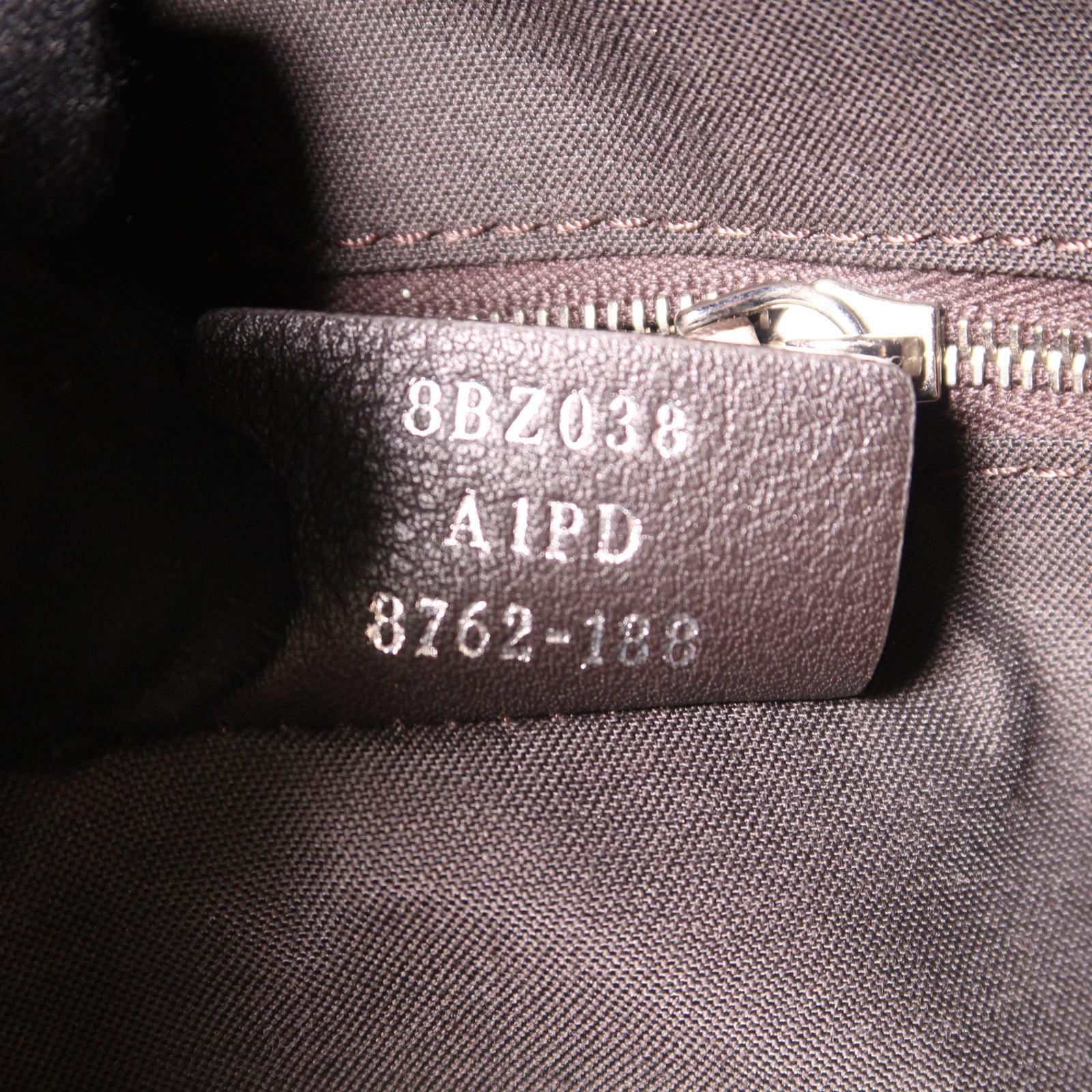 FENDI 羊皮皮革Backpack銀扣背包米色