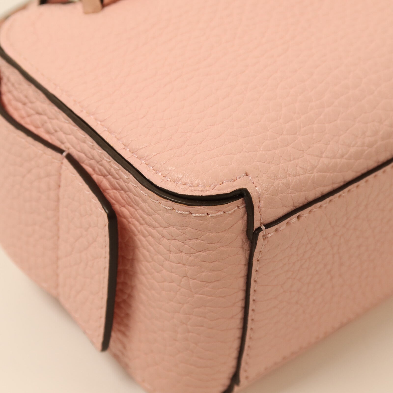 Delvaux 牛皮皮革Cool Box Mini銀扣手挽肩背兩用袋