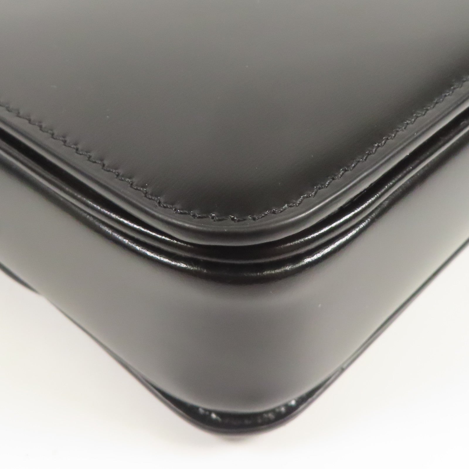 CELINE 牛皮皮革Teen Triomphe Bag銀扣肩背袋