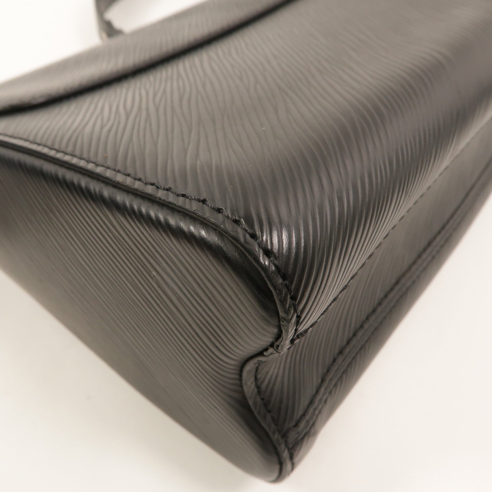 LOUIS VUITTON Epi Twist鏈帶肩背袋